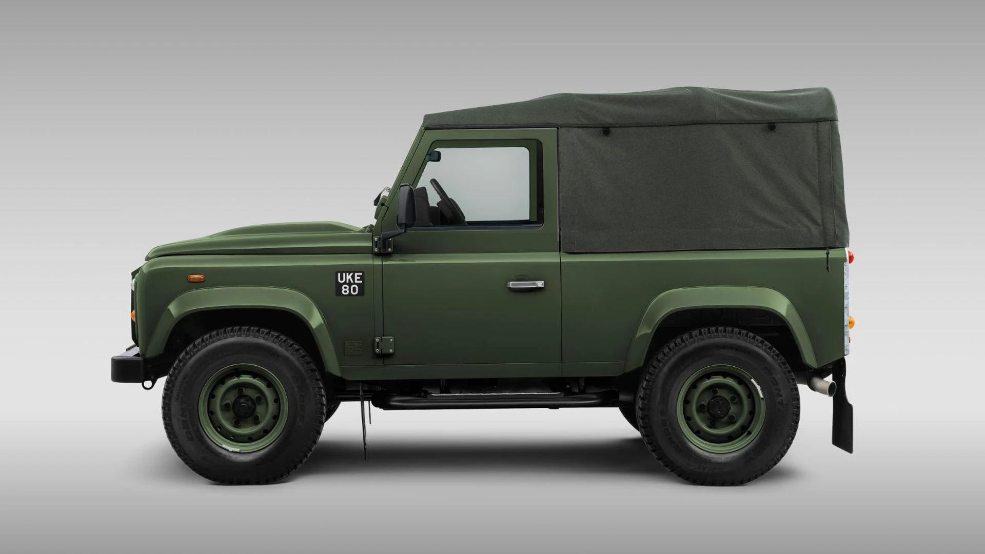 Land Rover Classic Defender V8 Churchill Edition, che show