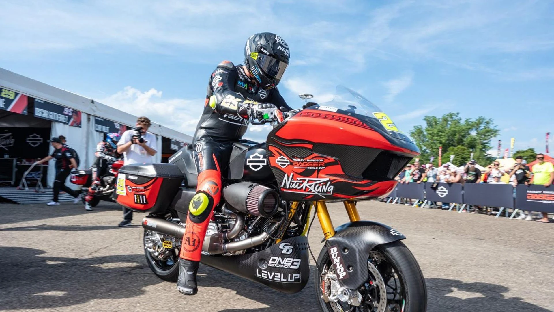Andrea Iannone torna alla vittoria nella Gara 2 della Harley Davidson Bagger World Cup