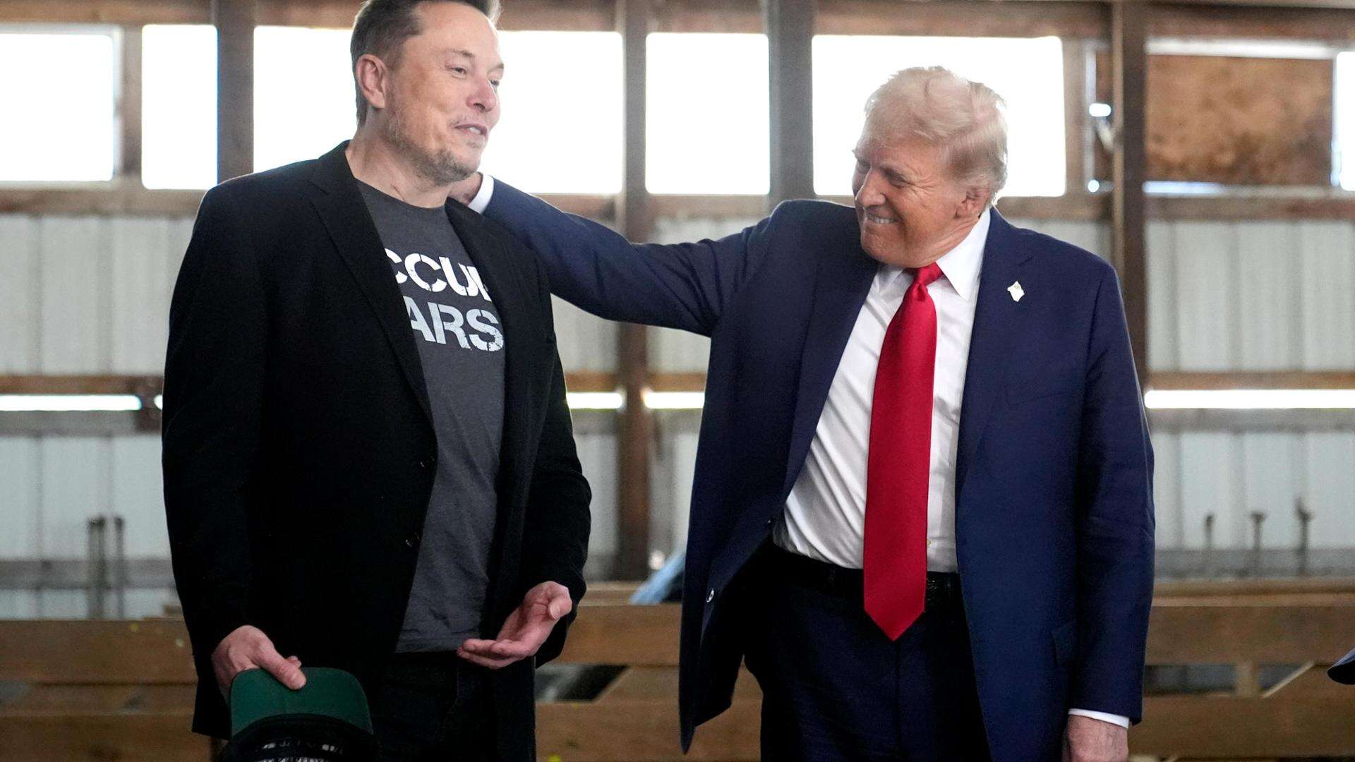 Trump, l’alleanza con Musk e il programma pro-cripto: così il tycoon vuole trasformare gli Usa nella “Fort Knox del bitcoin”