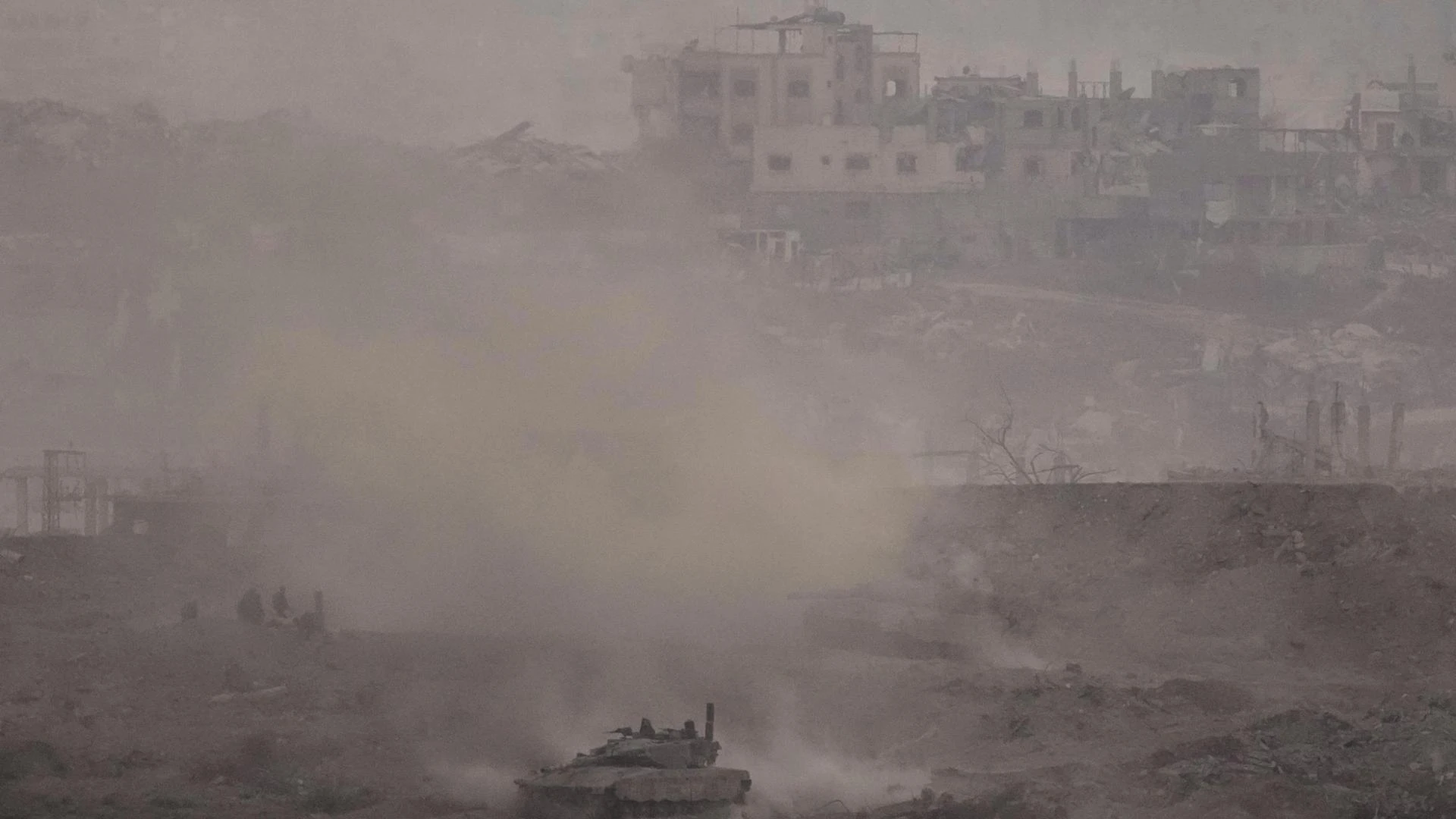 Gaza, accordo in bilico: si attende la decisione di Hamas. Verso una tregua di 60 giorni