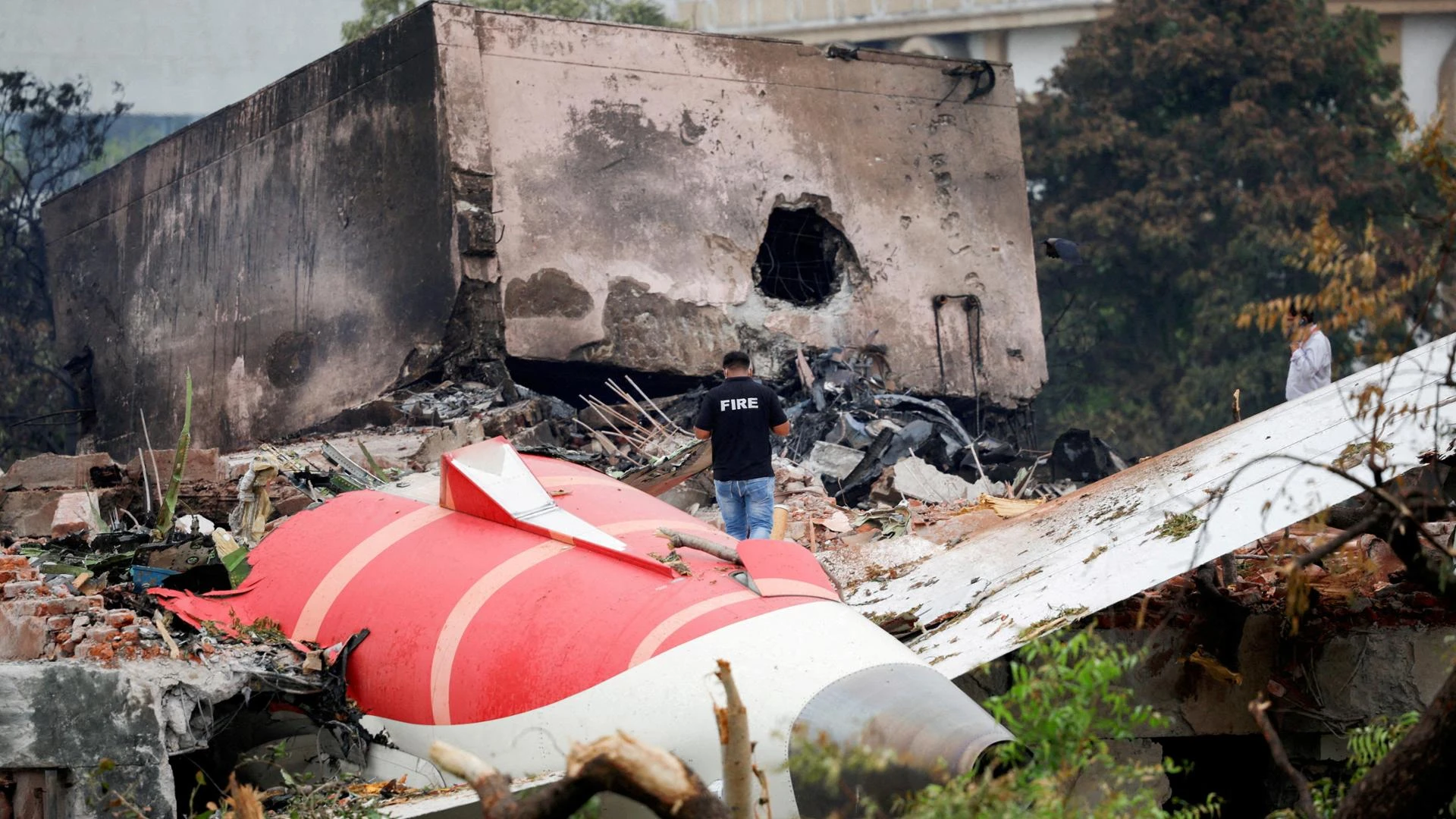 Boeing 787 caduto, il caso delle scatole nere non analizzate da giorni: tensioni tra Occidente e India