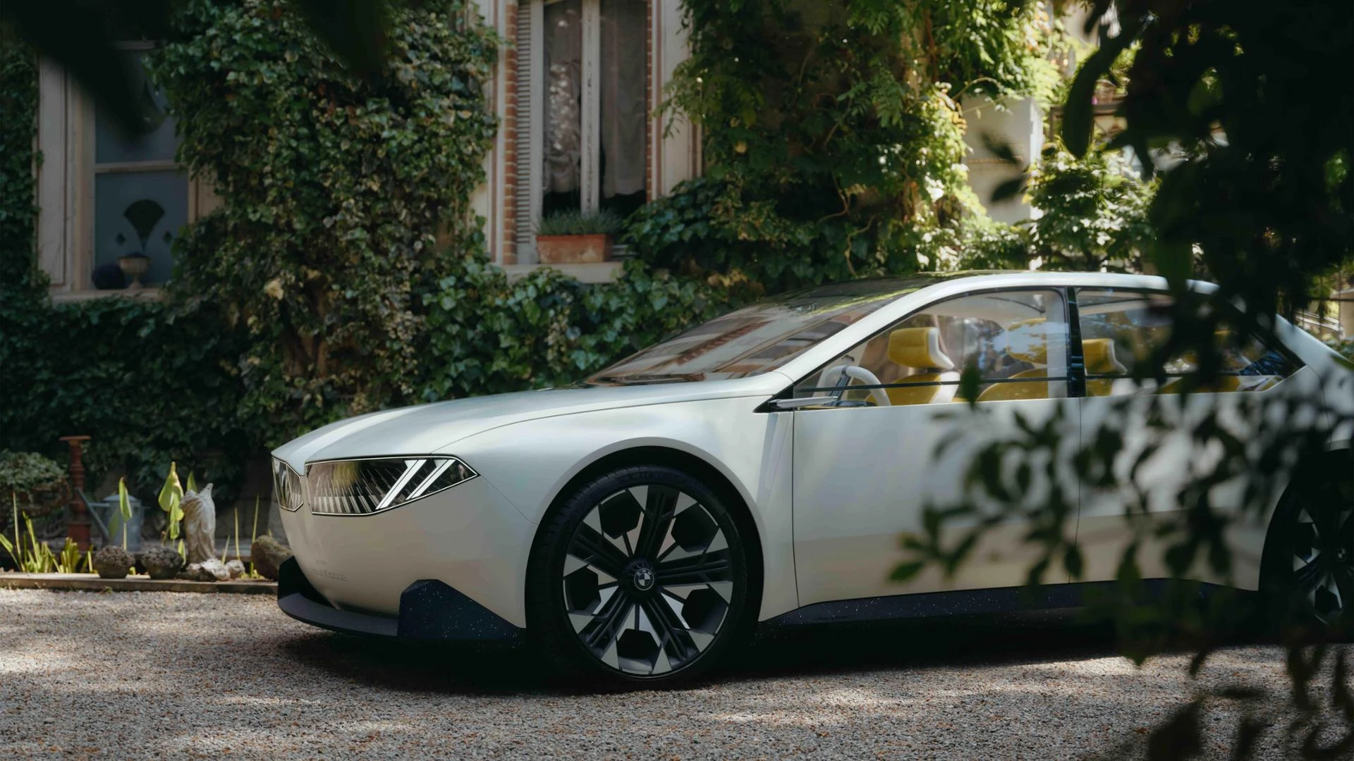 Bmw, strategie e idee. In attesa del lancio della Neue Klasse
