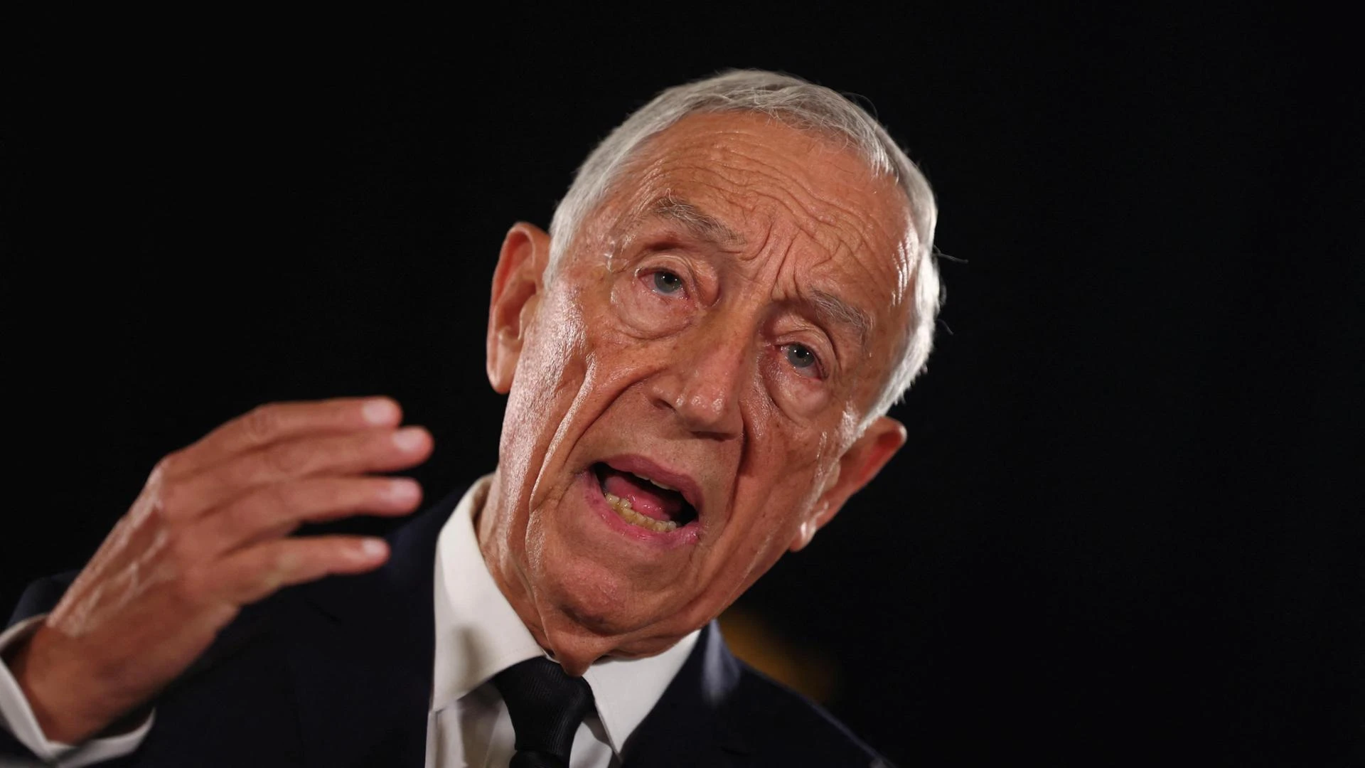 Portogallo: il presidente scioglie il Parlamento, elezioni il 18 maggio