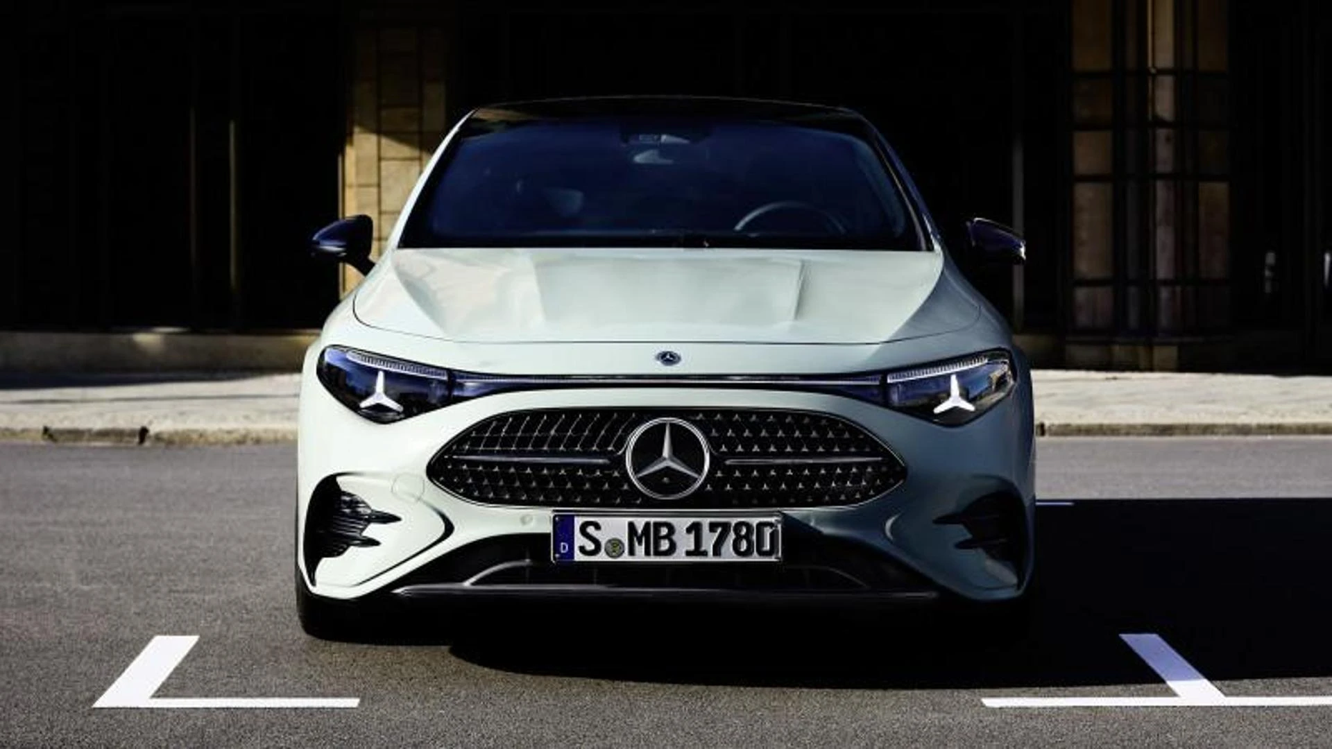 Mercedes-Benz CLA, dopo l’elettrica tocca all’ibrida