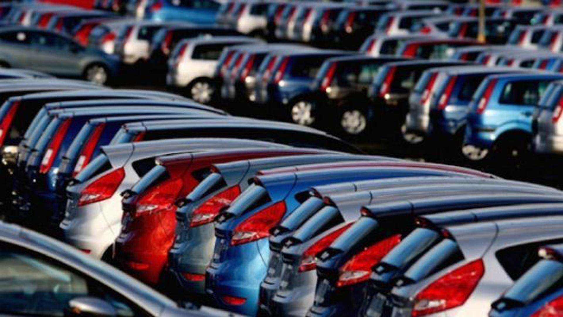 Auto, l’Italia chiude il 2024 con 1,55 milioni di auto immatricolate (-0,5%)