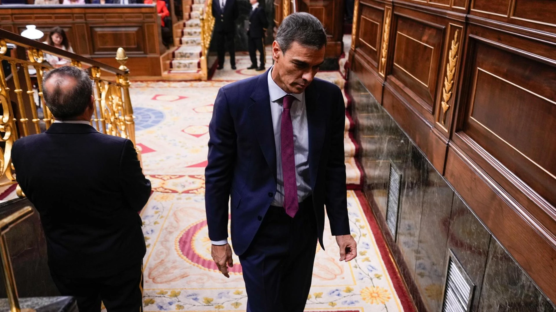 In Spagna scrivono che la Guardia Civil è nella sede centrale del Partito Socialista a Madrid