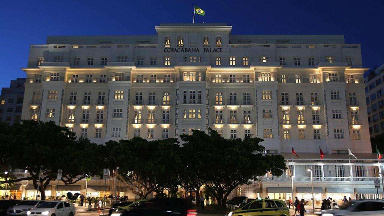 I 100 anni di ribalta del Copacabana Palace tra miti, star, gossip e scandali