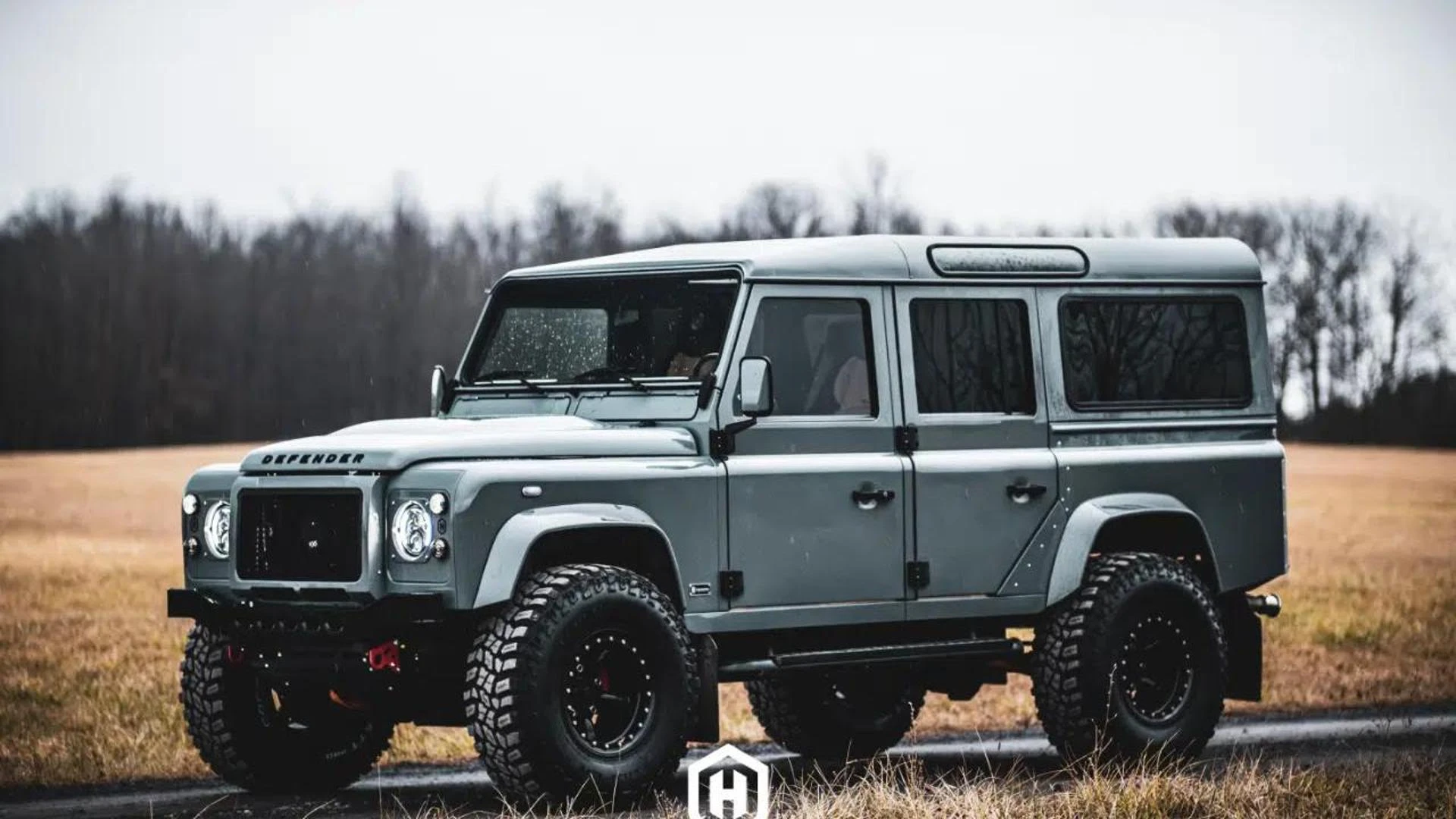 Helderburg Byzek, ecco il restomod su base Land Rover Defender D110