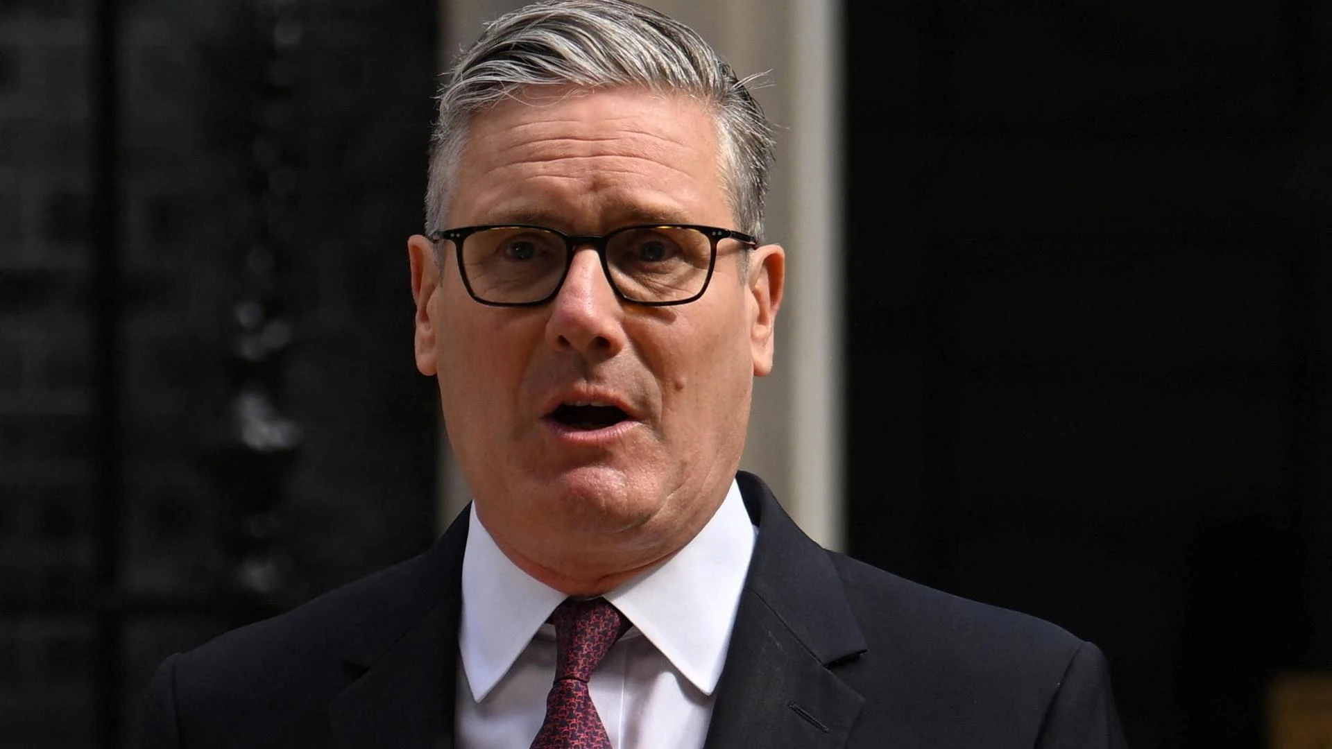 Regno Unito, Starmer si dimette da premier britannico