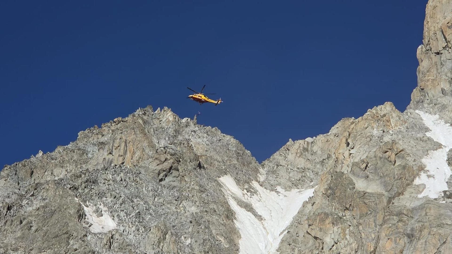 Montagna, donna cade dal sentiero e muore: è la 17esima vittima in Trentino quest’anno