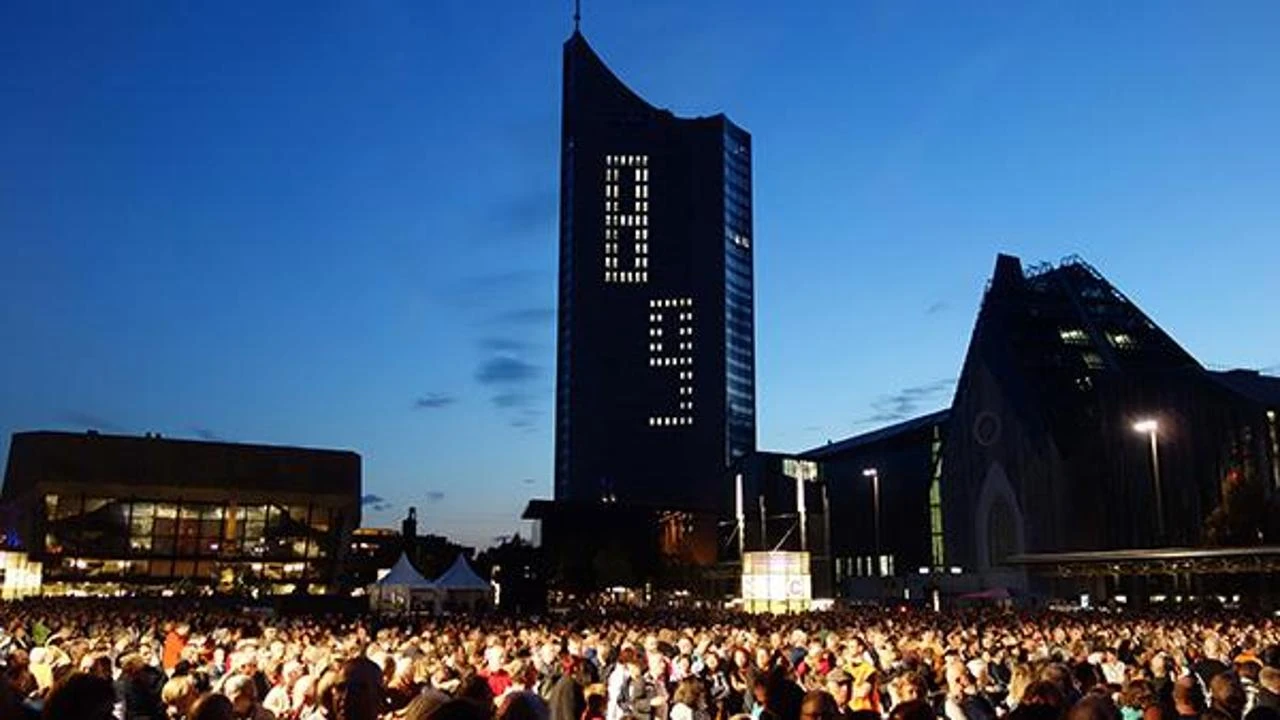 Lipsia festeggia il suo storico ottobre che fece vacillare il Muro. Poi spazio a Mendelssohn, al jazz e all’arte digitale