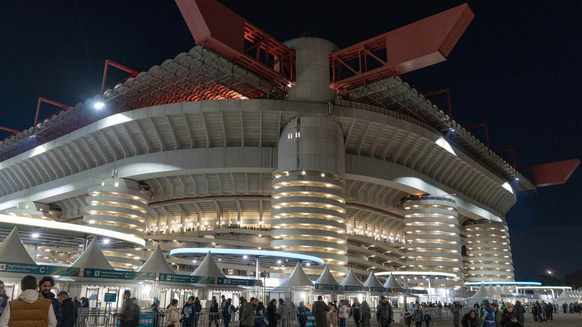 Il secolo di San Siro e il mito da tramandare