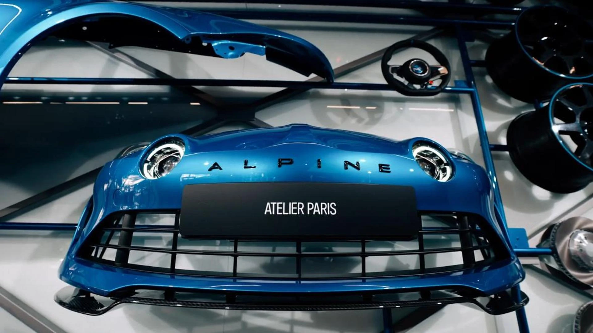 Inaugurato l'Atelier Alpine Paris, l'“hub emotivo”