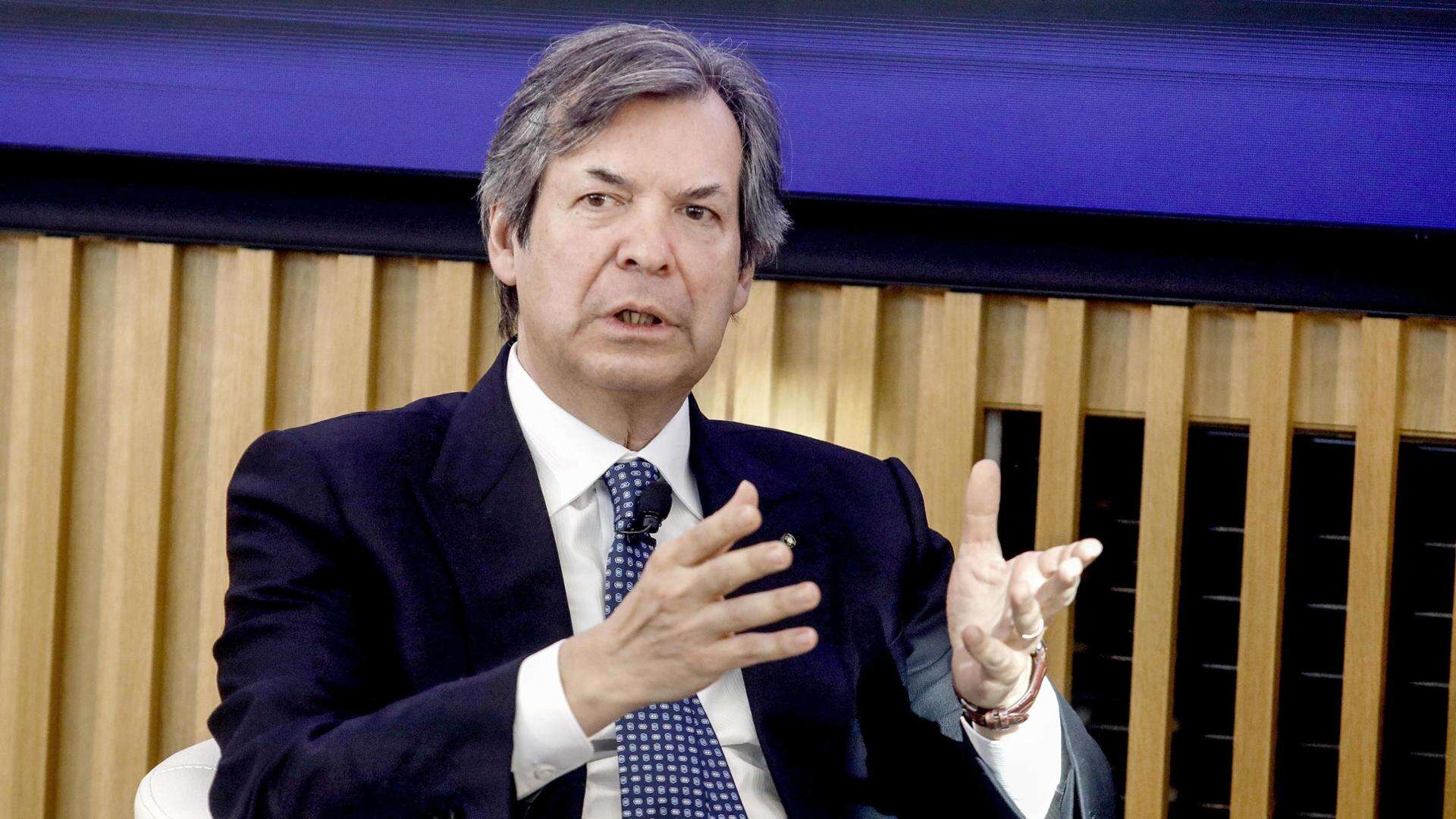 Intesa Sanpaolo, utili record a 8,7 miliardi: più dividendi per gli azionisti