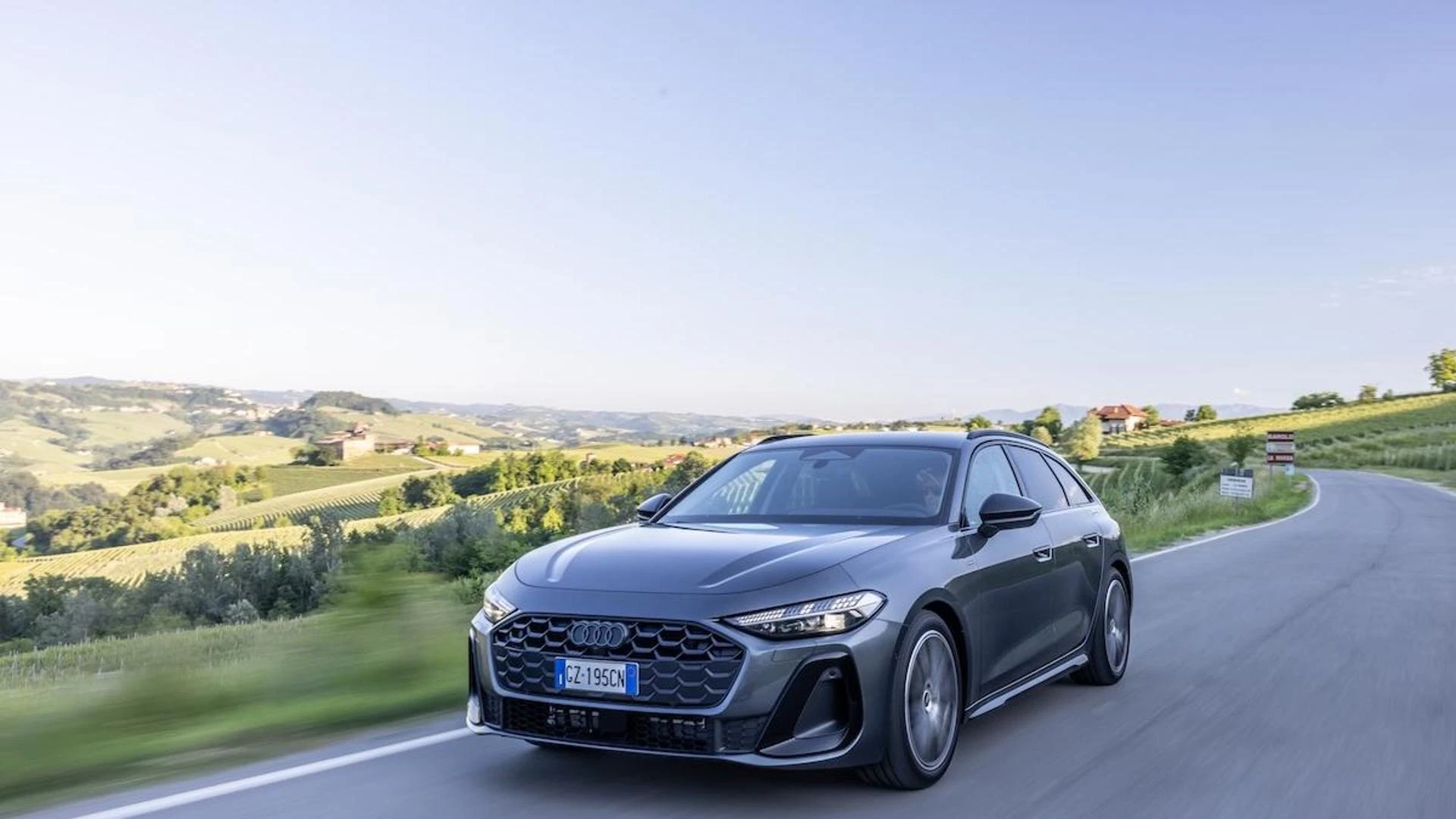 Audi, l’A5 entra nell’arena delle ibride plug-in