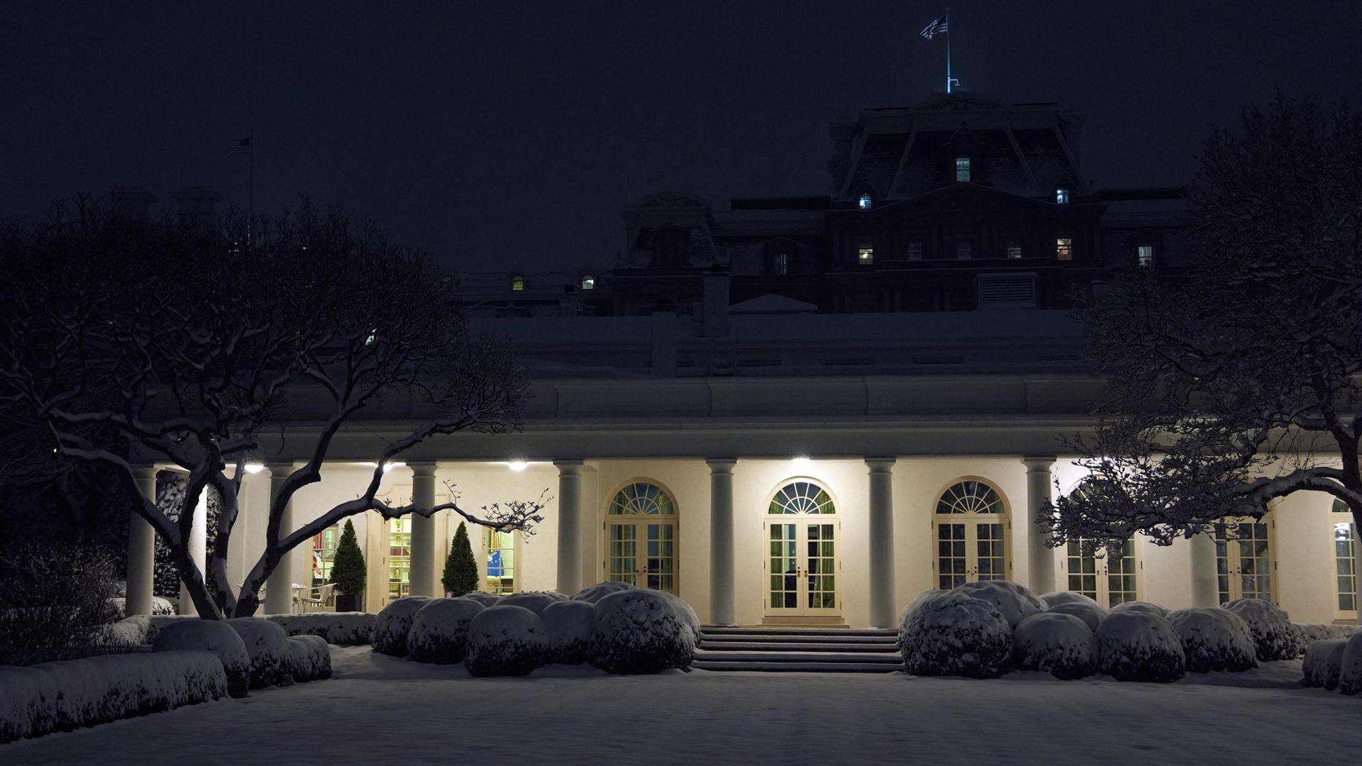 Nyt, Trump vuol strappare l’erba del Rose Garden per ricreare l’atmosfera di Palm Beach