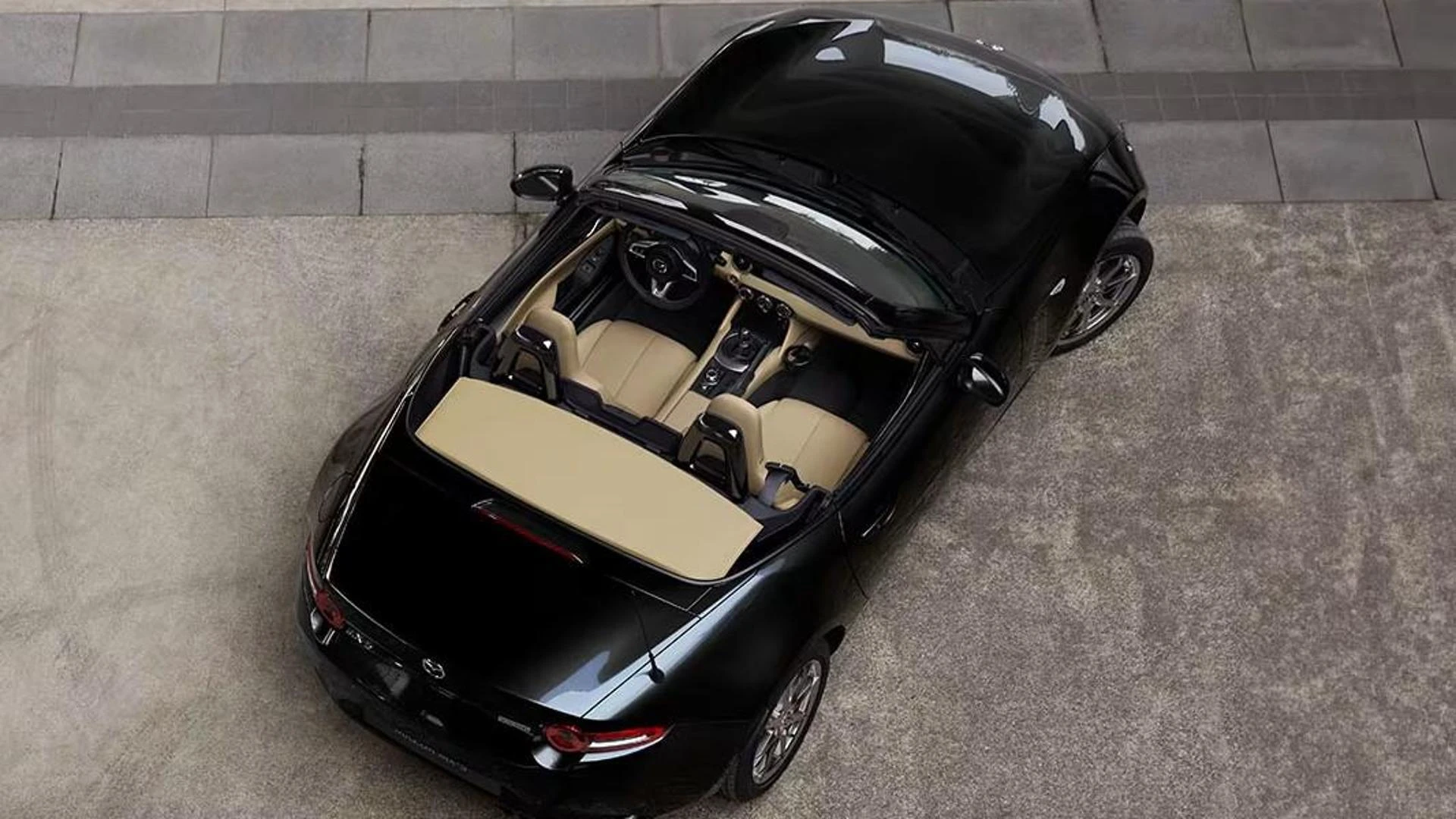 Mazda MX-5, la piccola ribelle