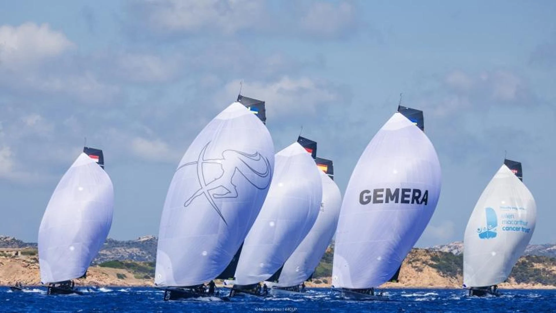 Lotta tra padre e figlio quindicenne negli Rc44, ma la spunta Team Nika