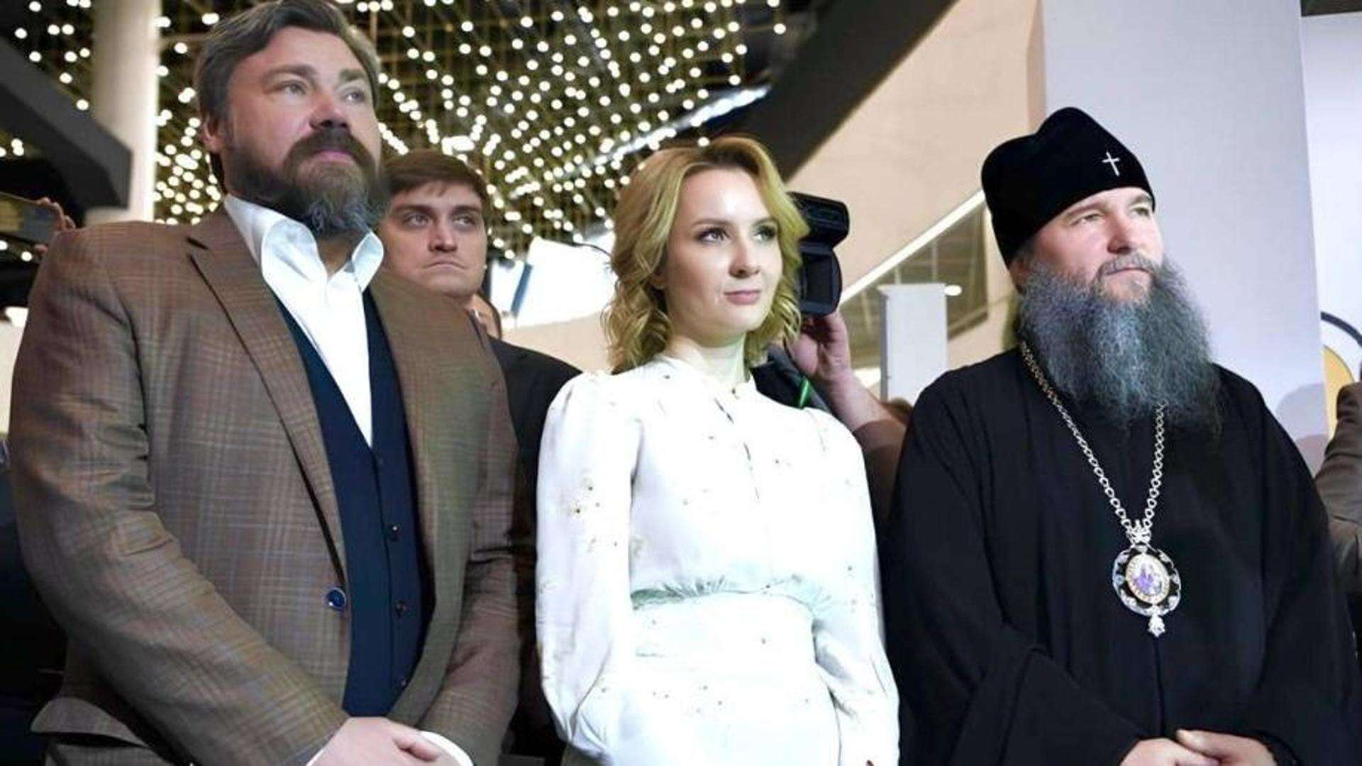 Malofeev e Lvova-Belova, l’oligarca amico della Lega si sposa con l’ultrà putiniana accusata di deportazione di bambini