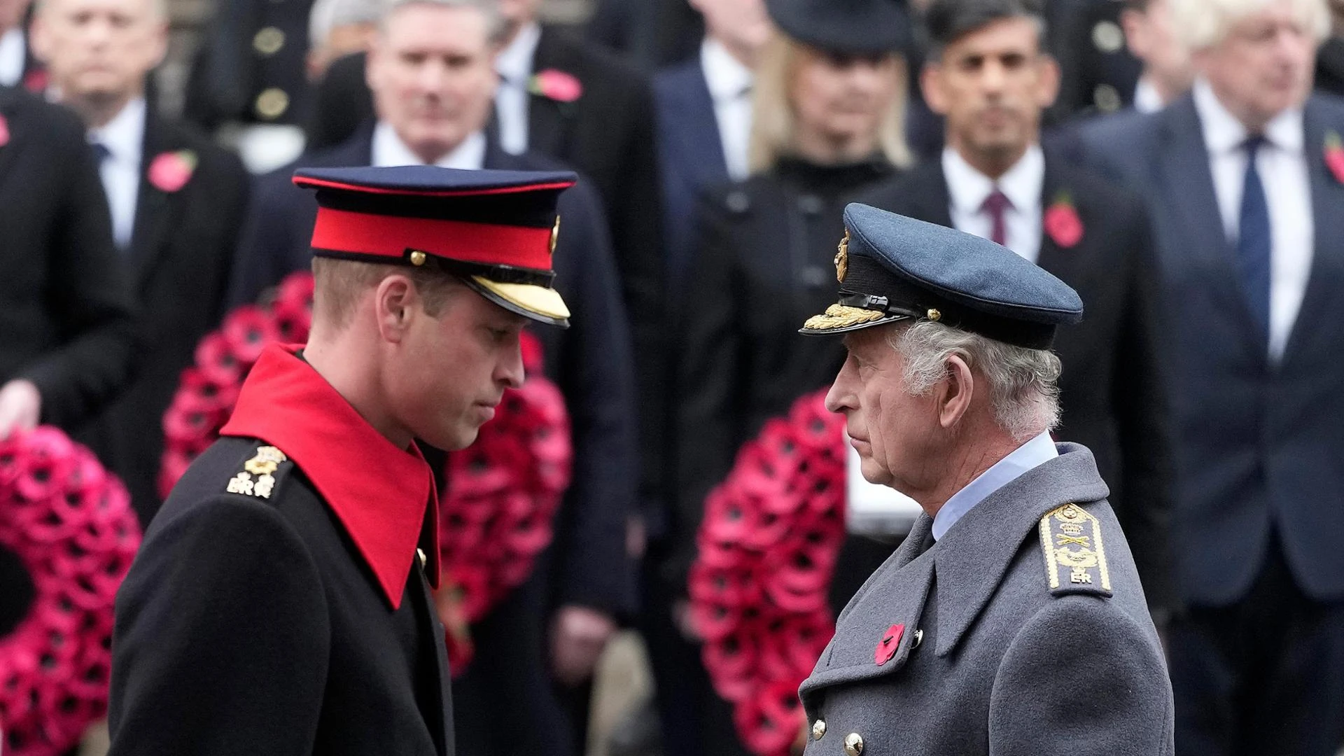 Carlo e William “non si parlano più”, il re furioso dopo le frasi del figlio sul futuro della monarchia