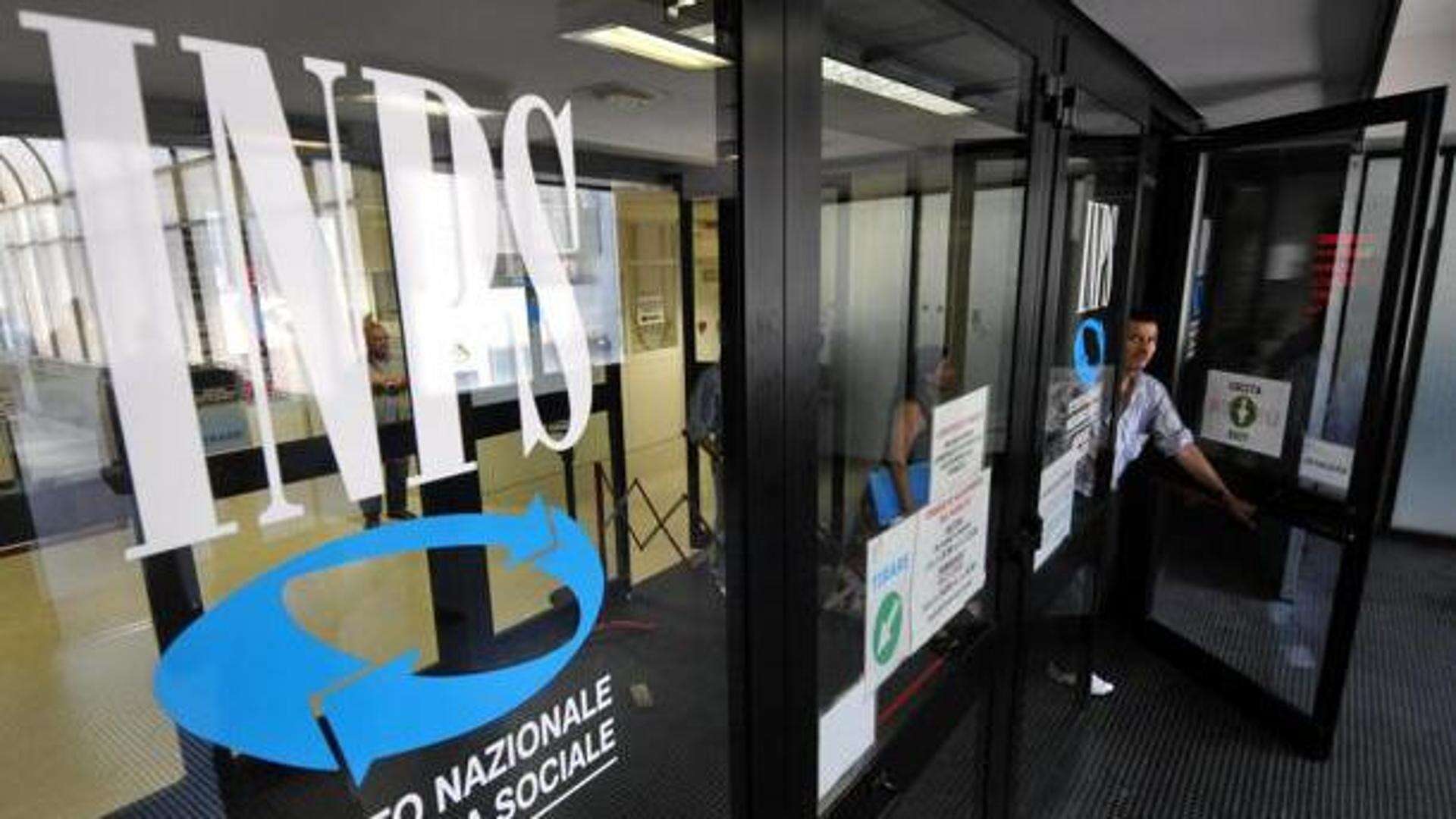 L’Inps: dal 2027 tutti in pensione 3 mesi più tardi