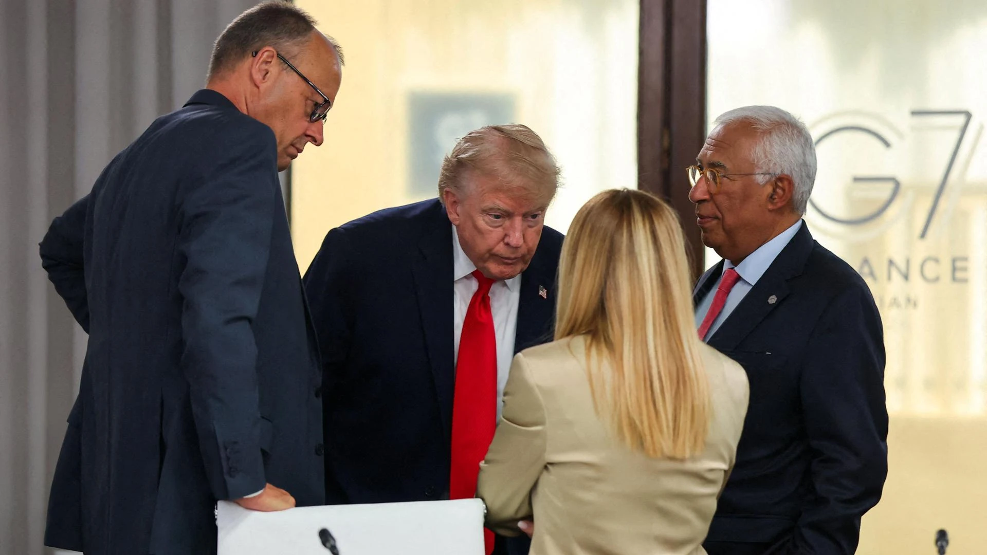 Trump pressa Putin, Costa apre un canale con il Cremlino