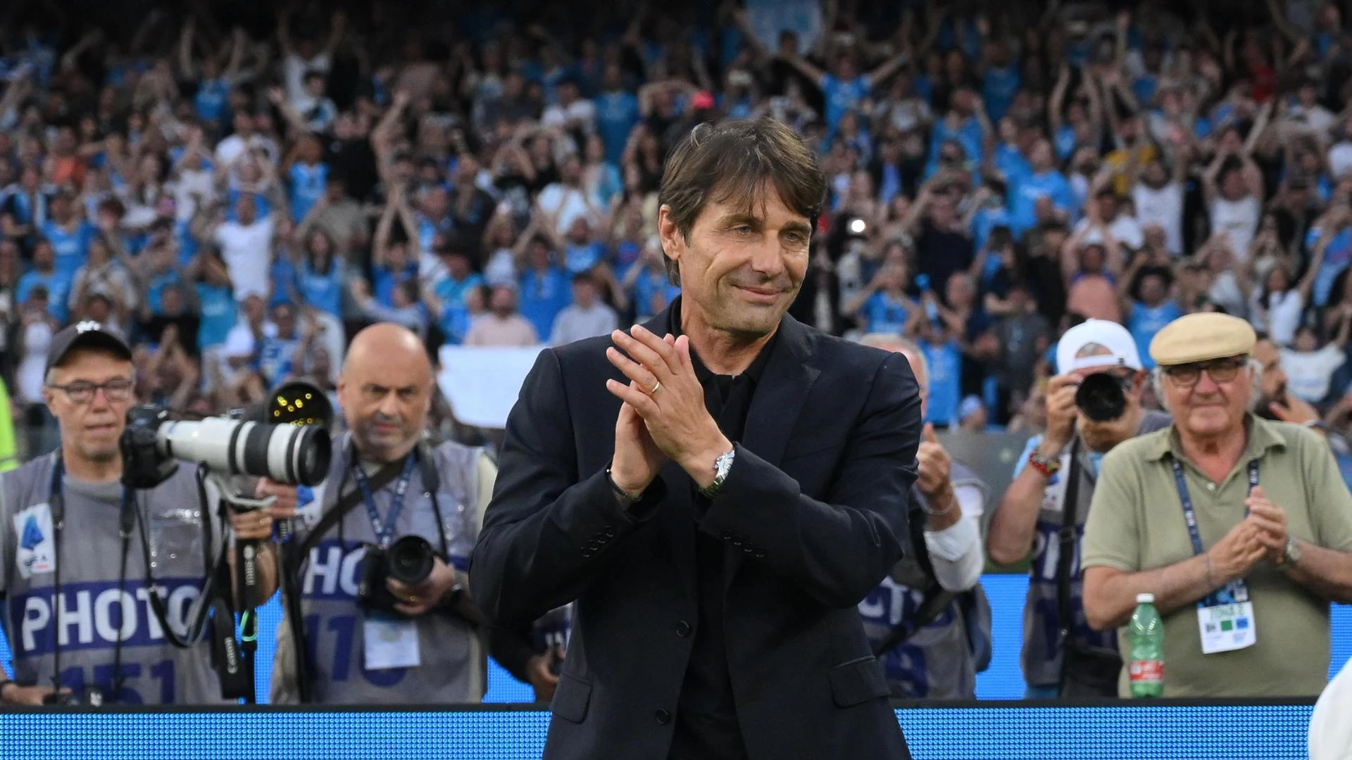 Conte annuncia l’addio al Napoli: “Non sono riuscito a compattare ambiente”