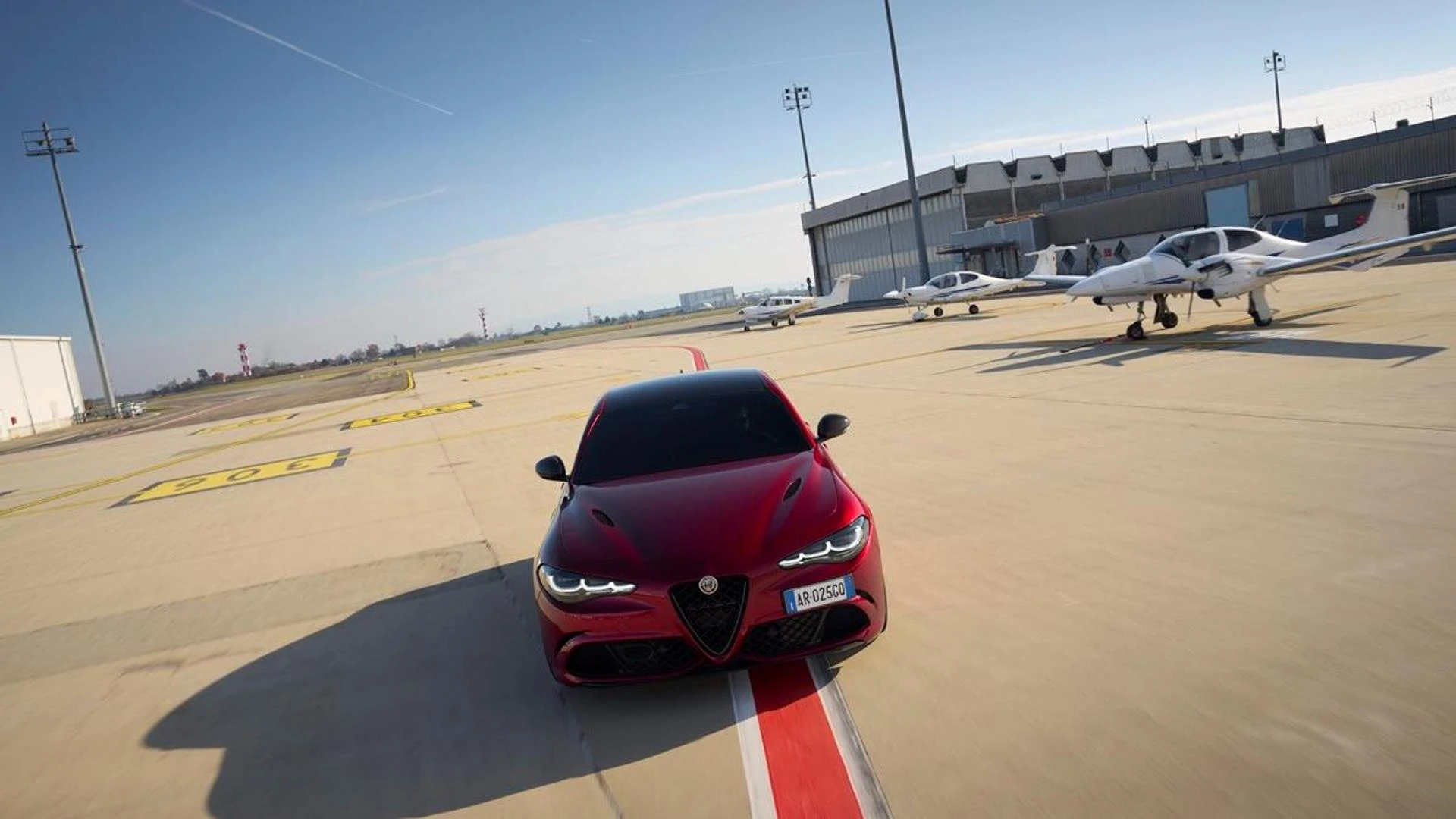 Torna la Giulia Quadrifoglio, gli alfisti – commossi - ringraziano