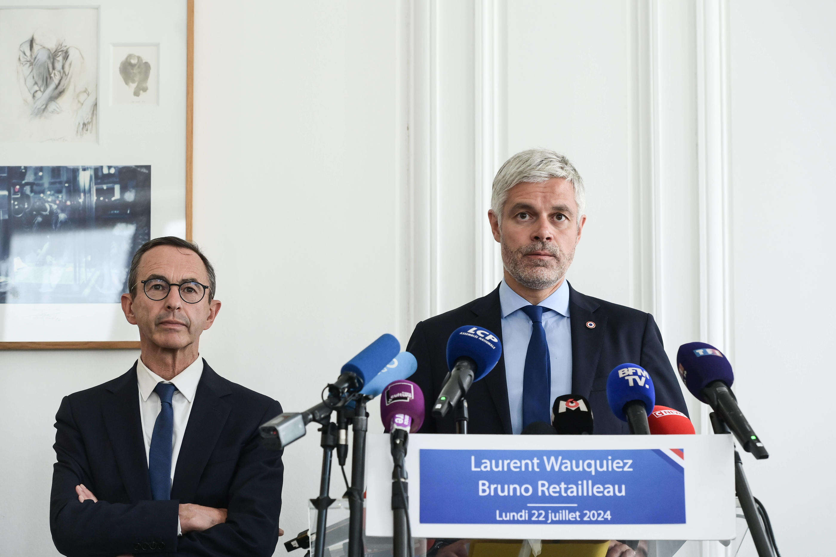 Laurent Wauquiez veut conditionner l’accès aux logements sociaux à l’emploi, tollé à gauche