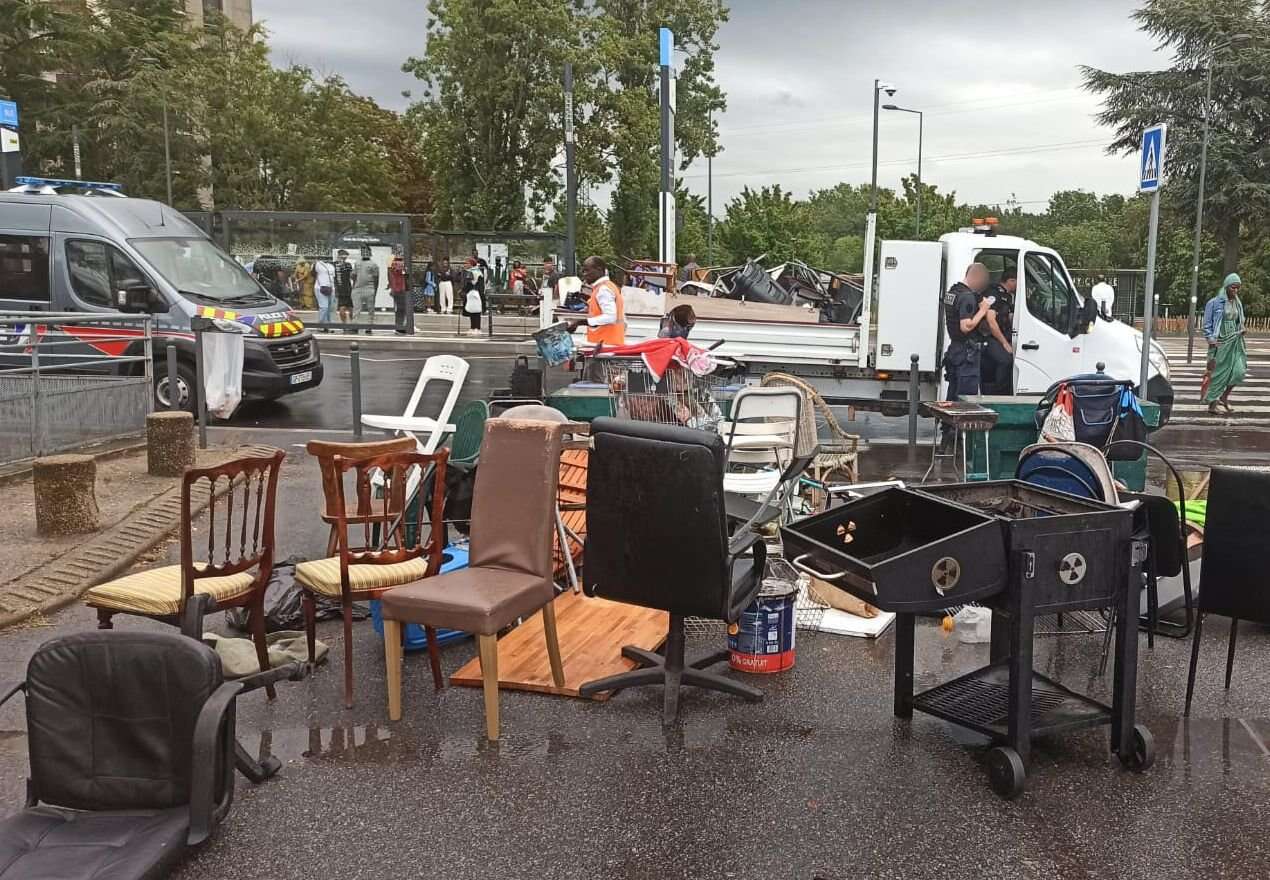 À Grigny, la police met un coup d’arrêt à la vente à la sauvette et aux barbecues sauvages