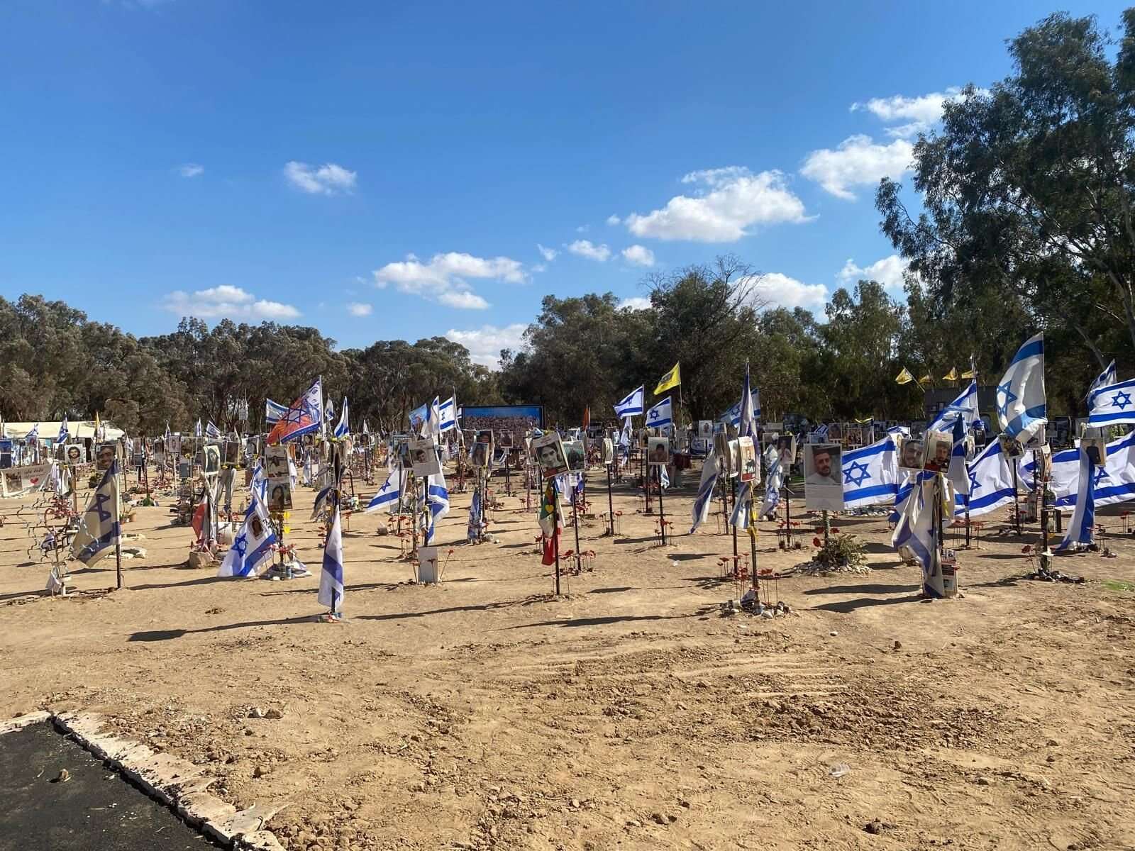 Israël : une jeune rescapée du 7 Octobre met fin à ses jours, sa famille accuse l’État de ne pas l’avoir suffisamment aidée