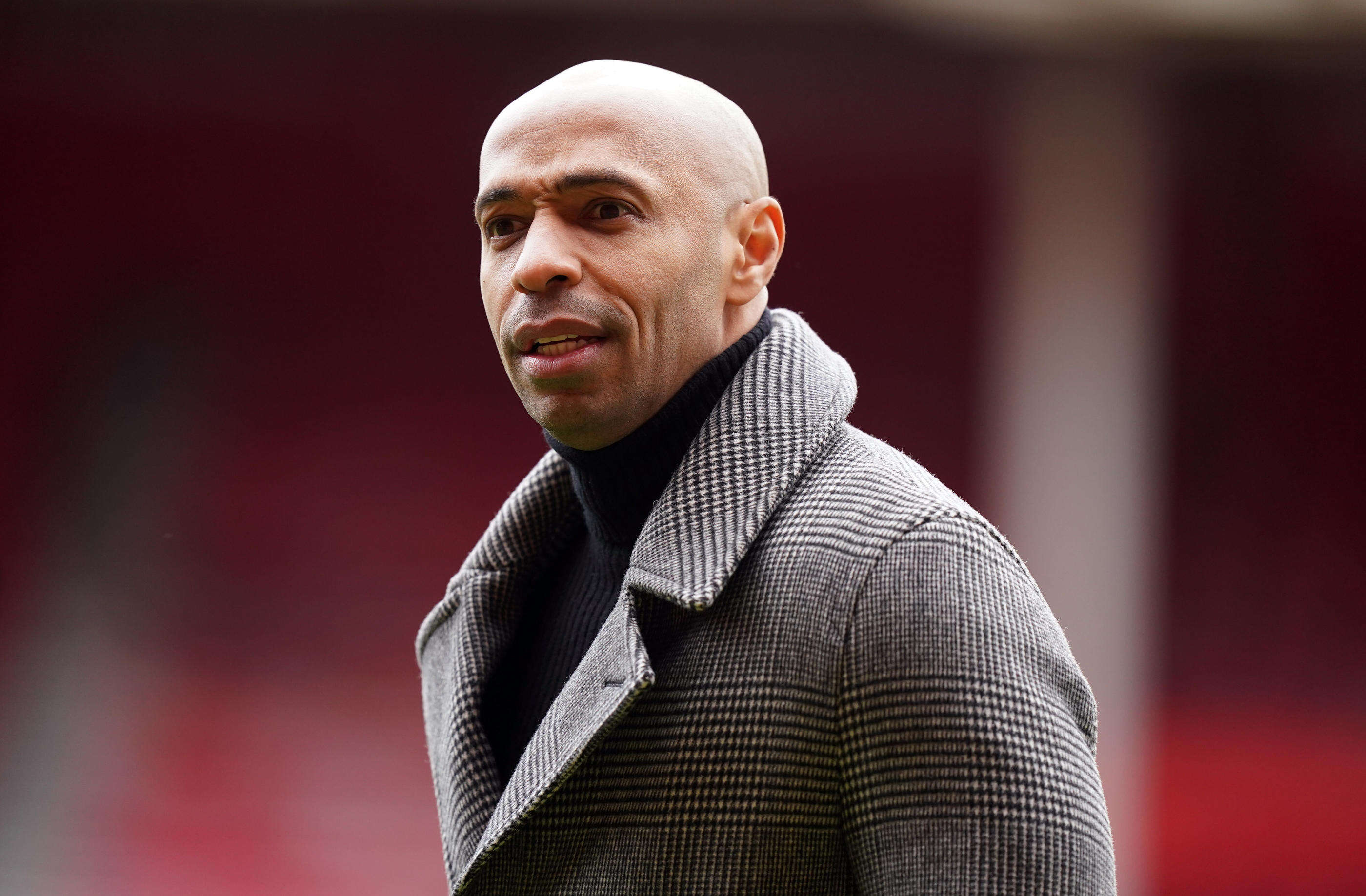 « On n’a pas vu grand-chose » : Thierry Henry pas tendre avec le PSG après la défaite à Arsenal