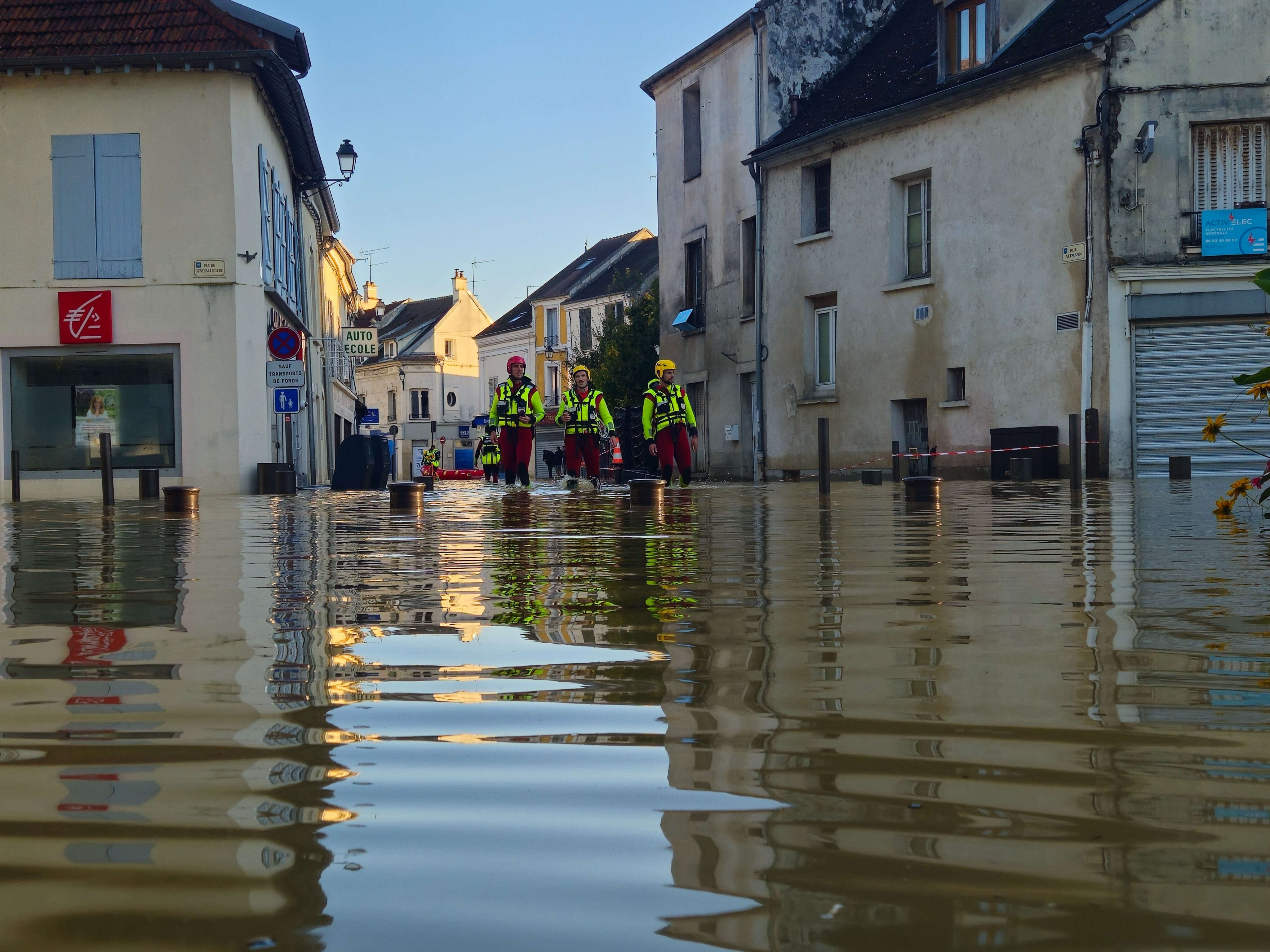 Pluie et inondations : le Gard et le Var placés en vigilance orange vendredi et samedi avec un nouvel épisode cévenol