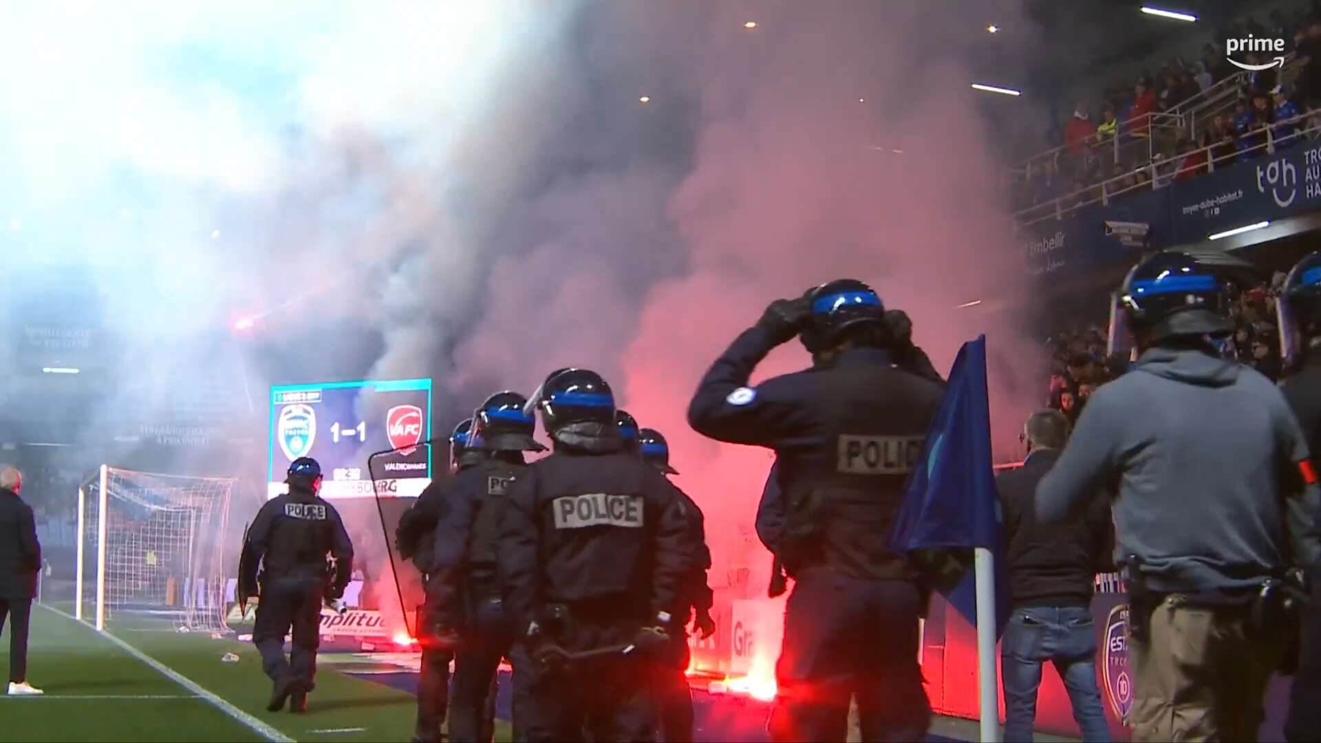 Ligue 2 : Troyes annonce la mise à pied de quatre joueurs après le match arrêté contre Valenciennes