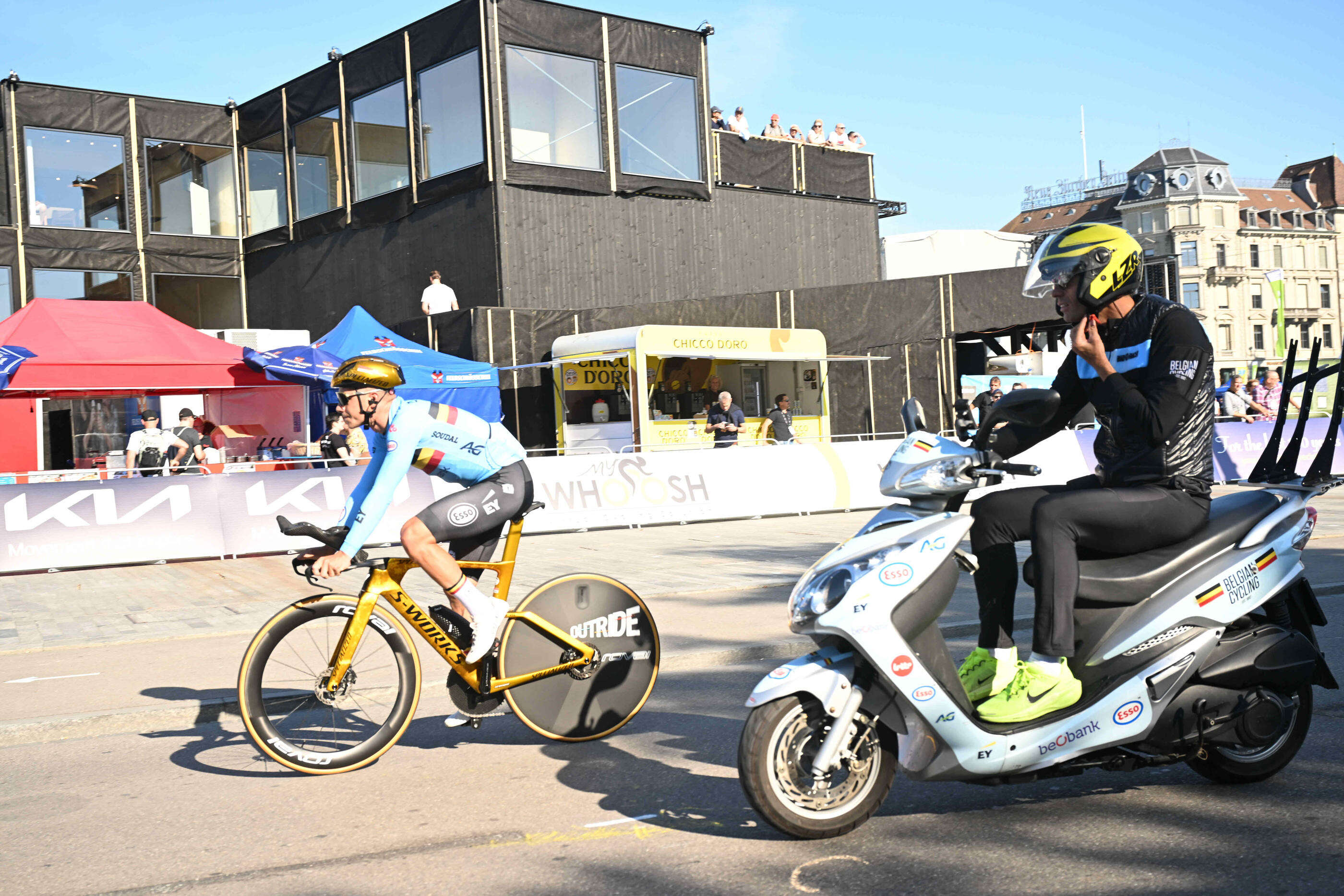 Cyclisme : dans la lignée d’un été étincelant, Remco Evenepoel conserve son titre de champion du monde du chrono