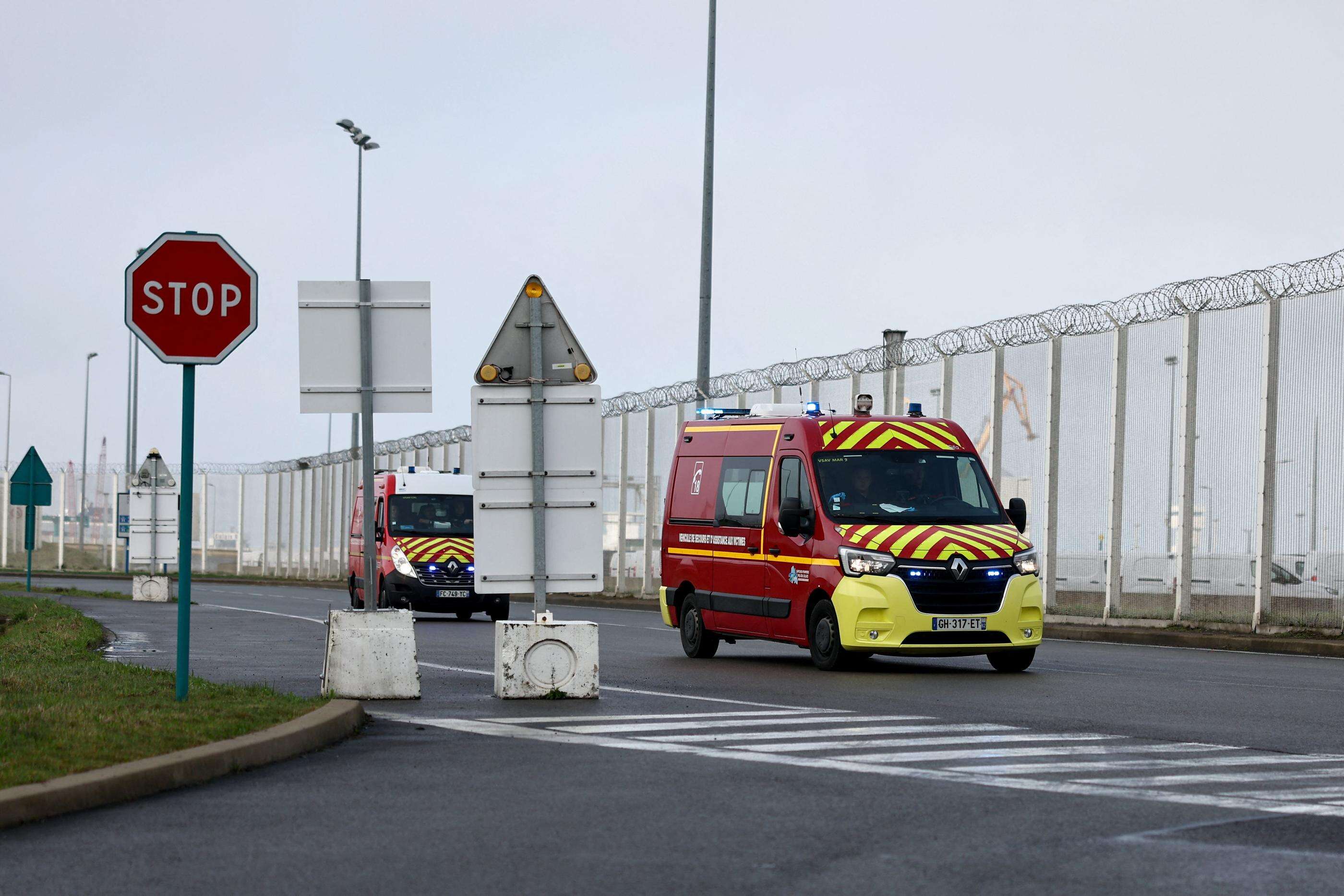 Un migrant meurt en tentant de traverser la Manche, les corps de deux autres retrouvés sur une plage