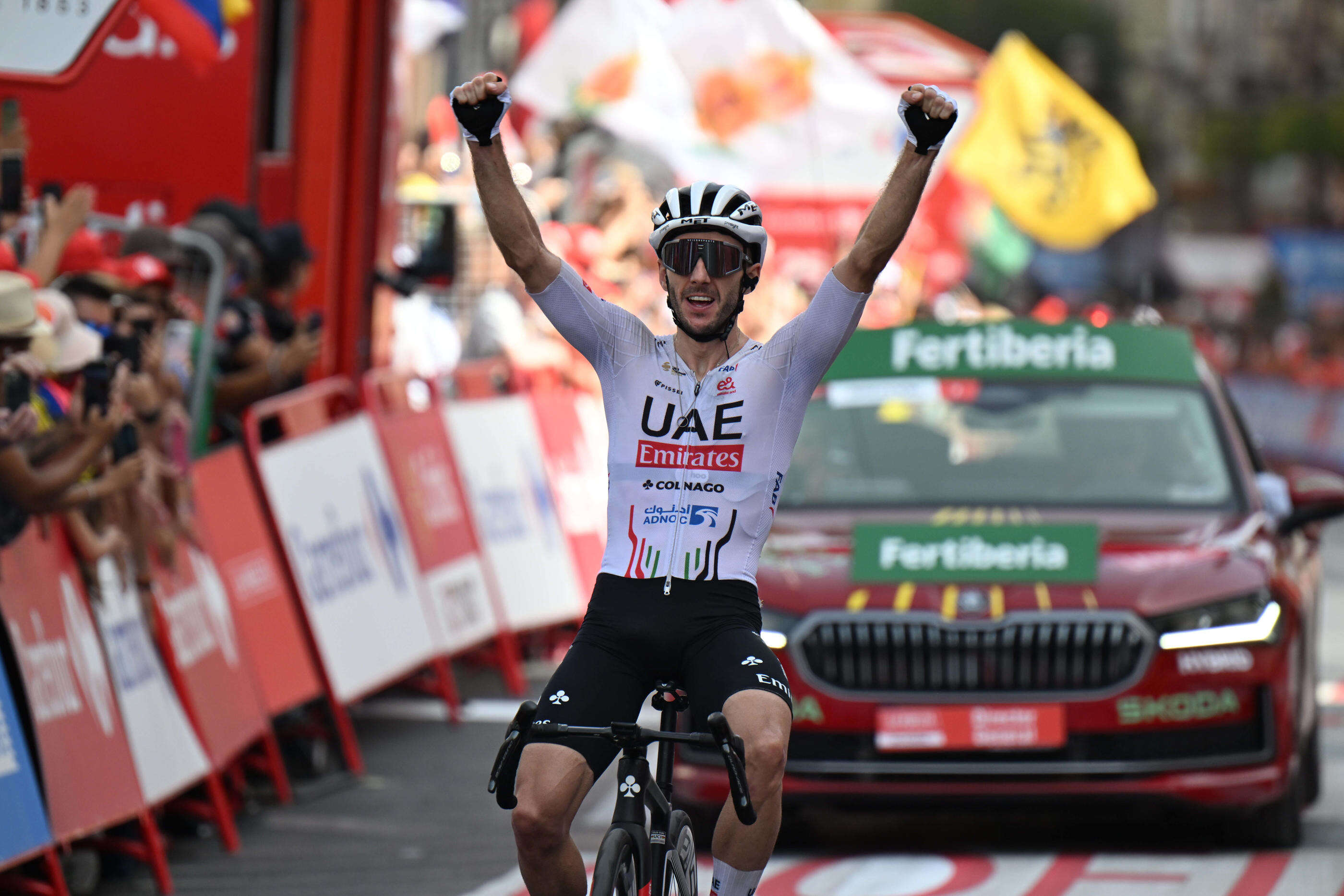 Vuelta 2024 : le coup de force d’Adam Yates