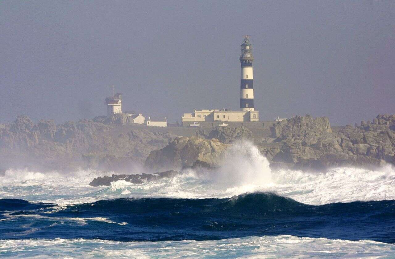 Glaçante nouvelle : à Ouessant, le Créac’h, le plus puissant phare d’Europe, est en panne !