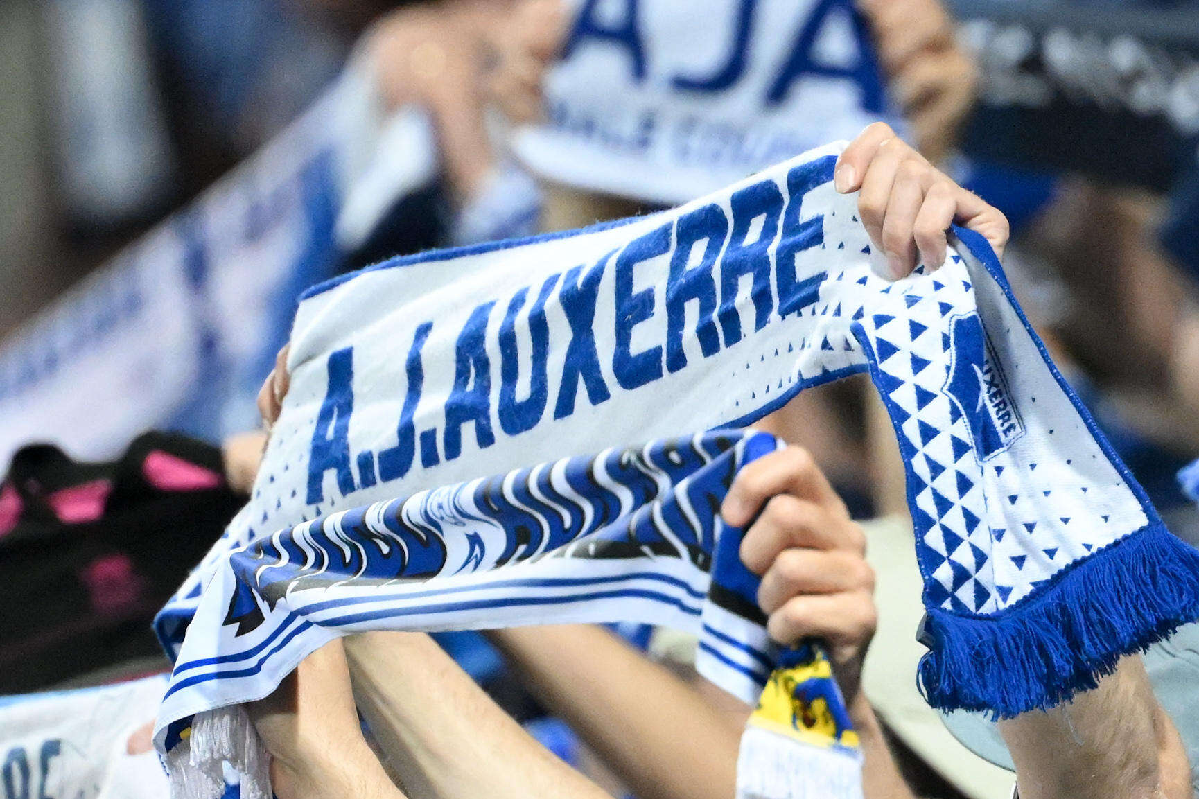 Football : champion de Ligue 2, l’AJ Auxerre est officiellement de retour dans l’élite