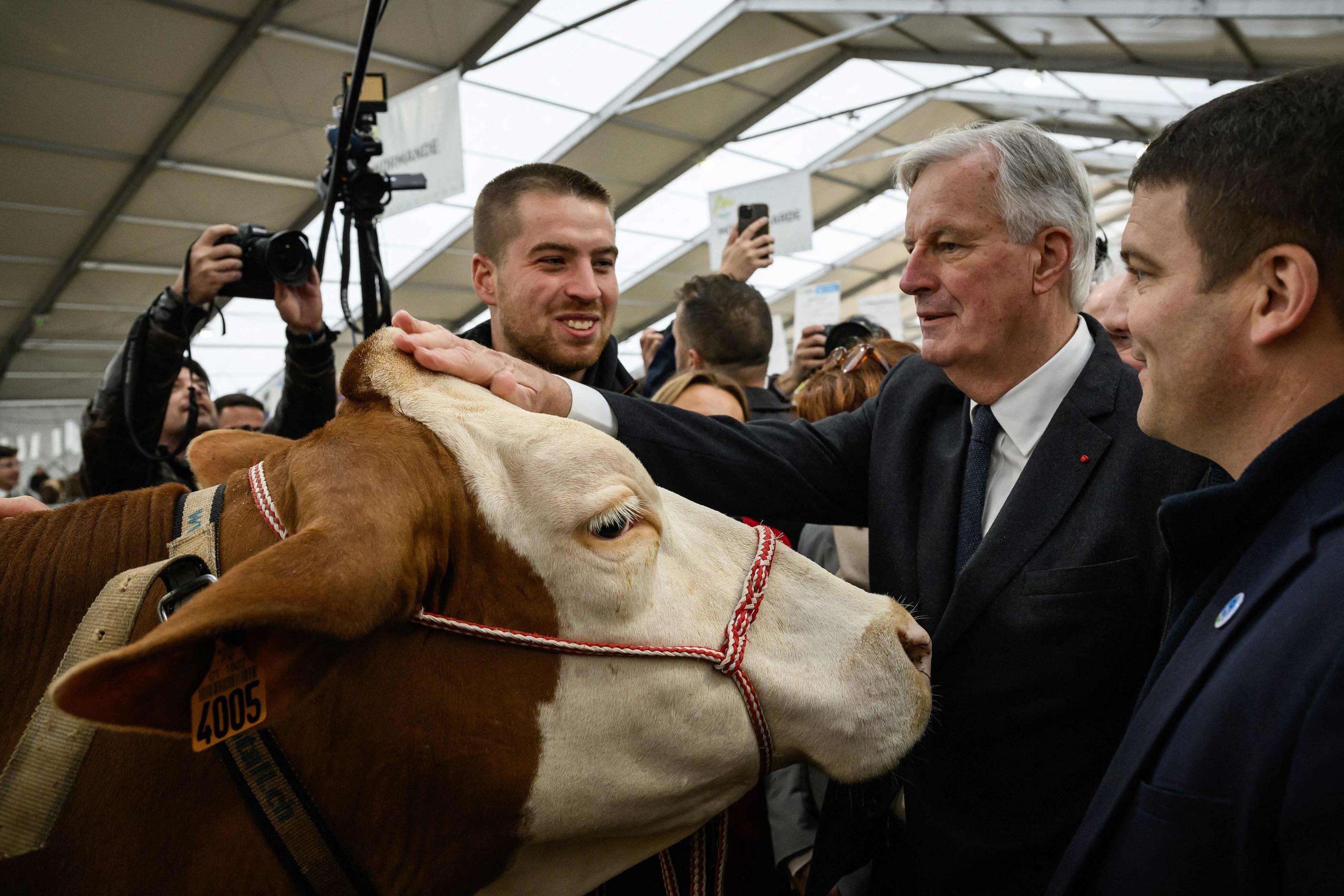 Enveloppe de 75 millions, prêt à taux zéro, projet de loi… les annonces de Michel Barnier sur l’agriculture