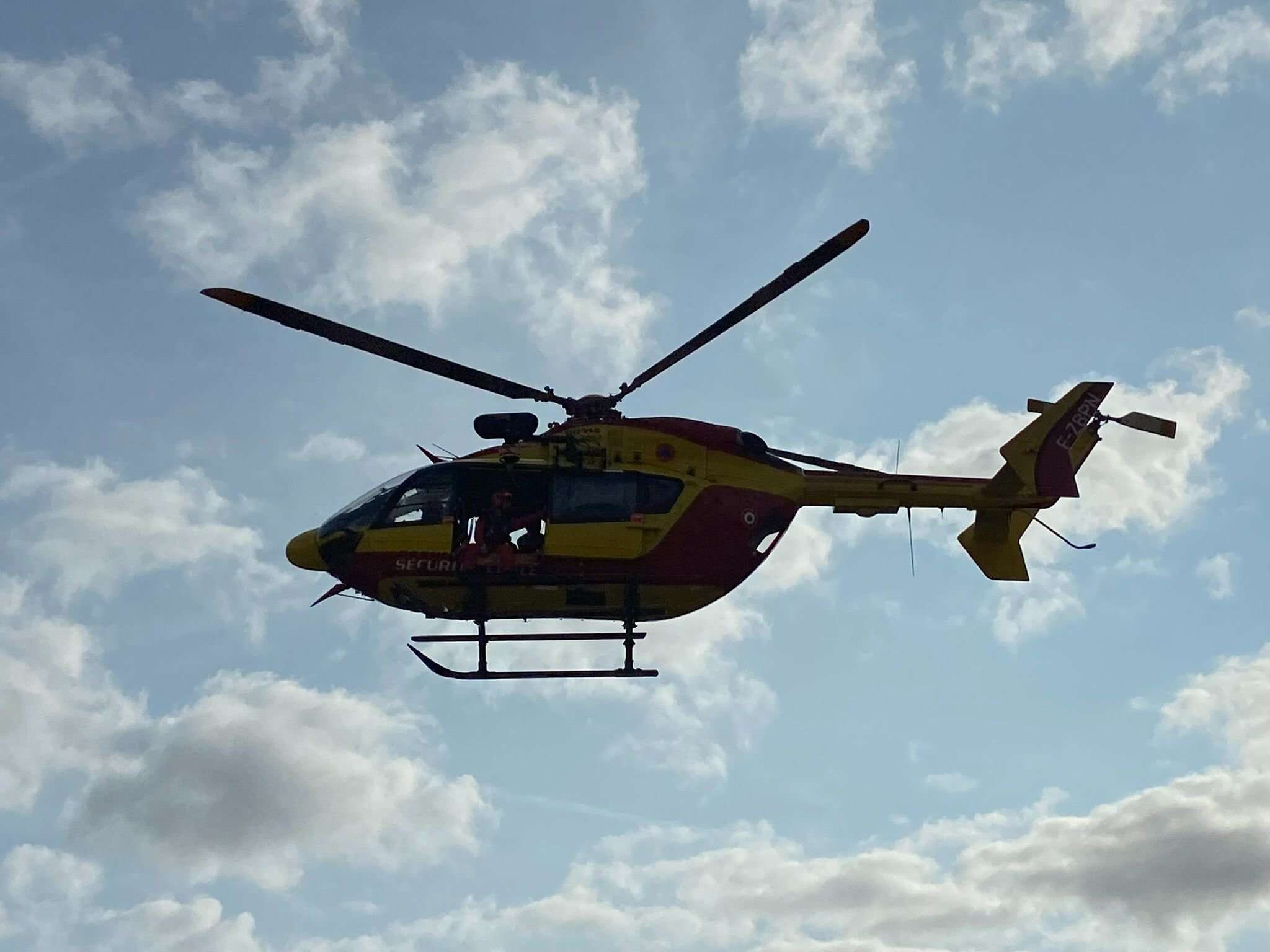 « C’est une miraculée » : une randonneuse sauvée après une chute de 30 m en Haute-Savoie