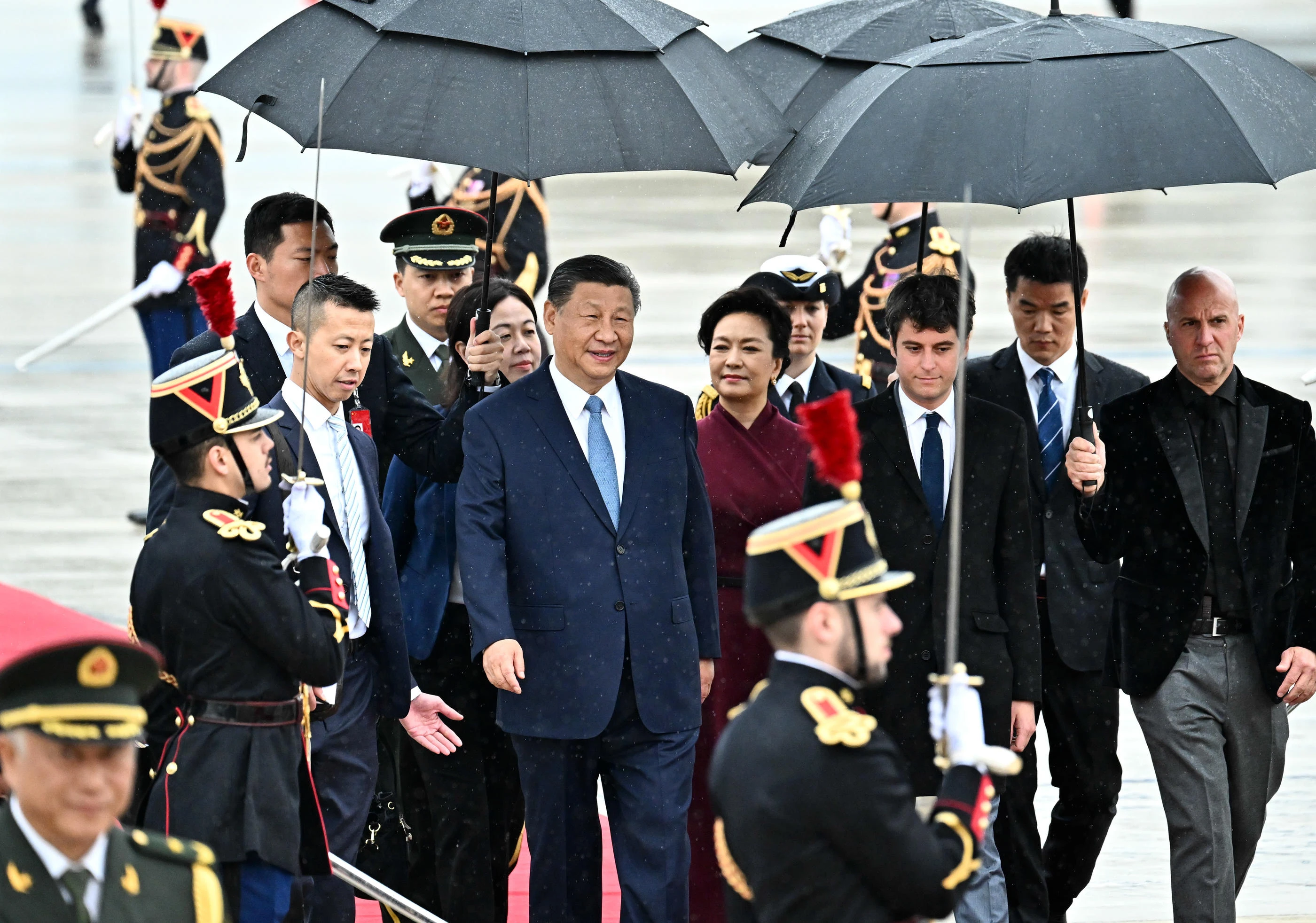Métro, rues, RER... À Paris, la visite du président chinois Xi Jinping paralyse la circulation