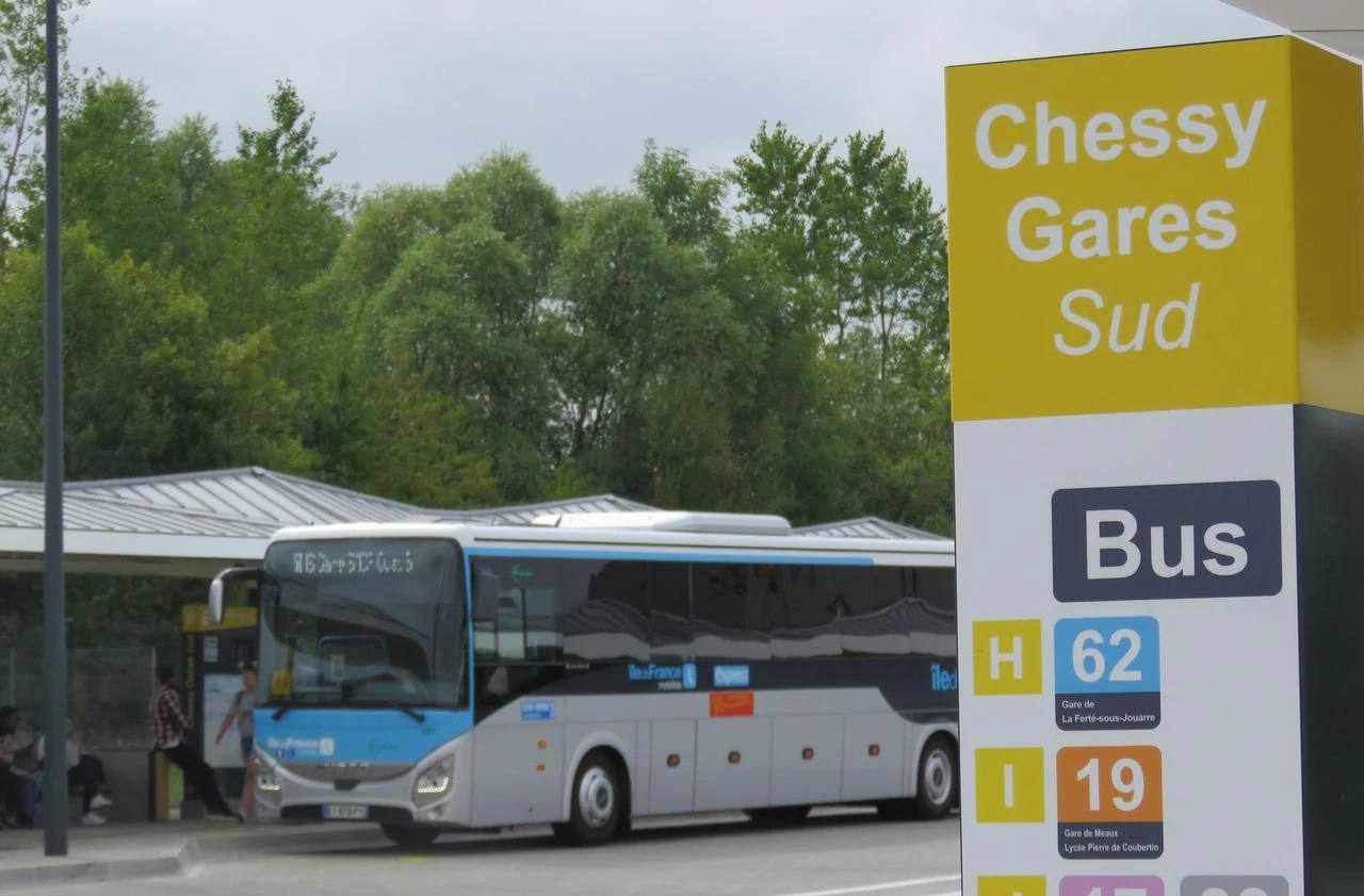 Chessy : un enfant de 7 ans grièvement blessé après avoir été percuté par un bus