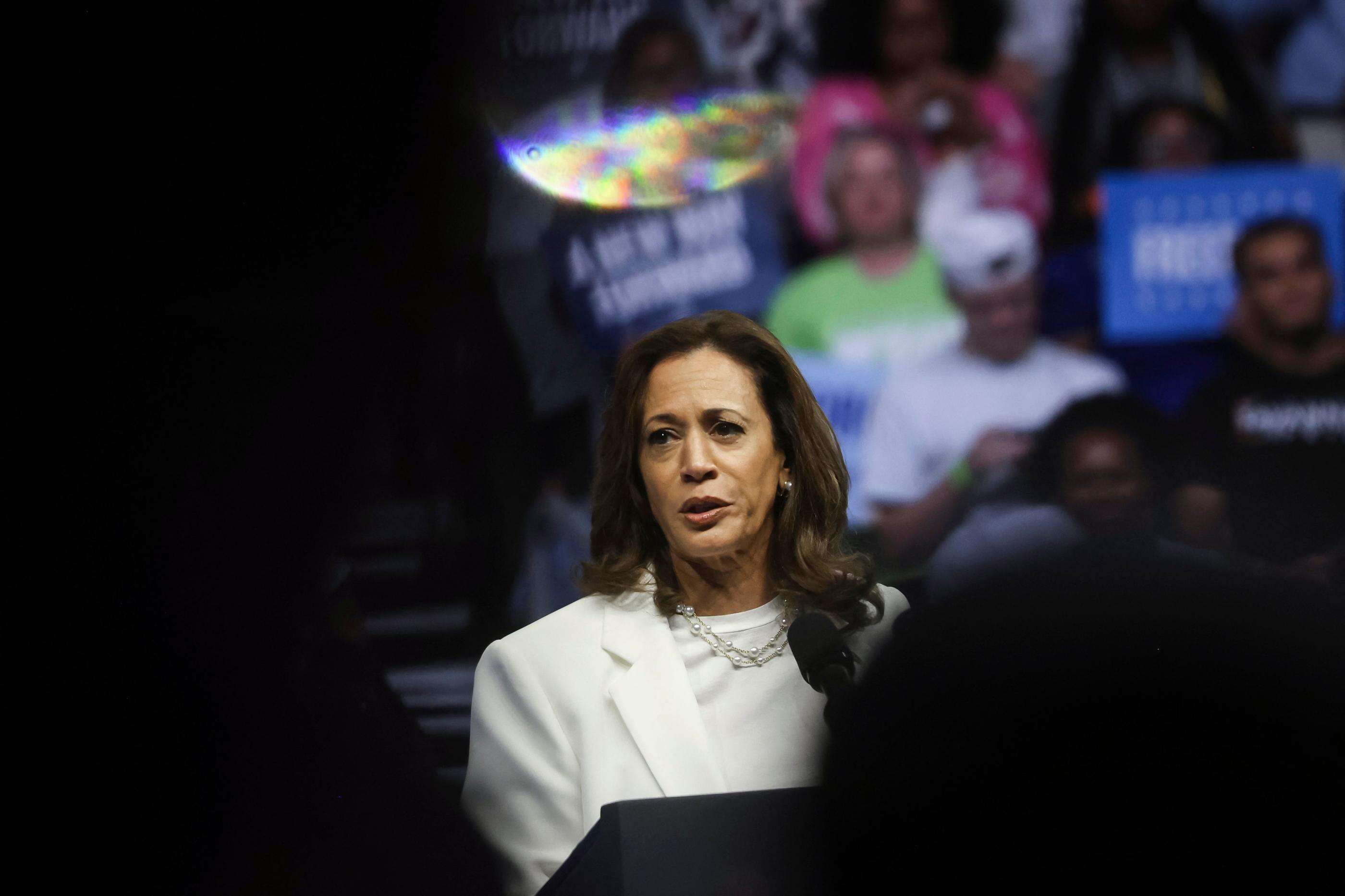 Altercation dans un cimetière militaire : Kamala Harris accuse Trump d’avoir « manqué de respect »