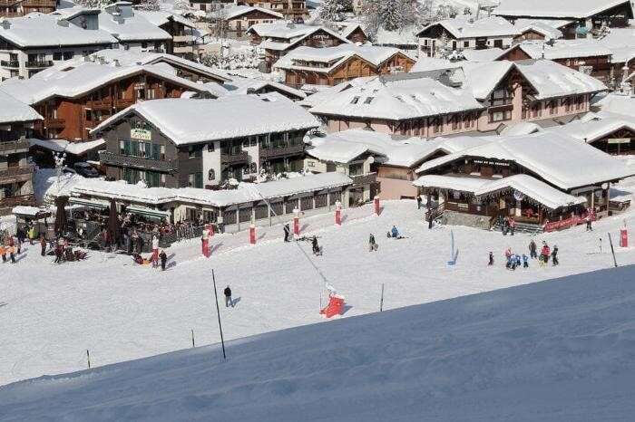 Haute-Savoie : un maire en garde à vue, soupçonné de favoritisme pour la reprise d’une station de ski