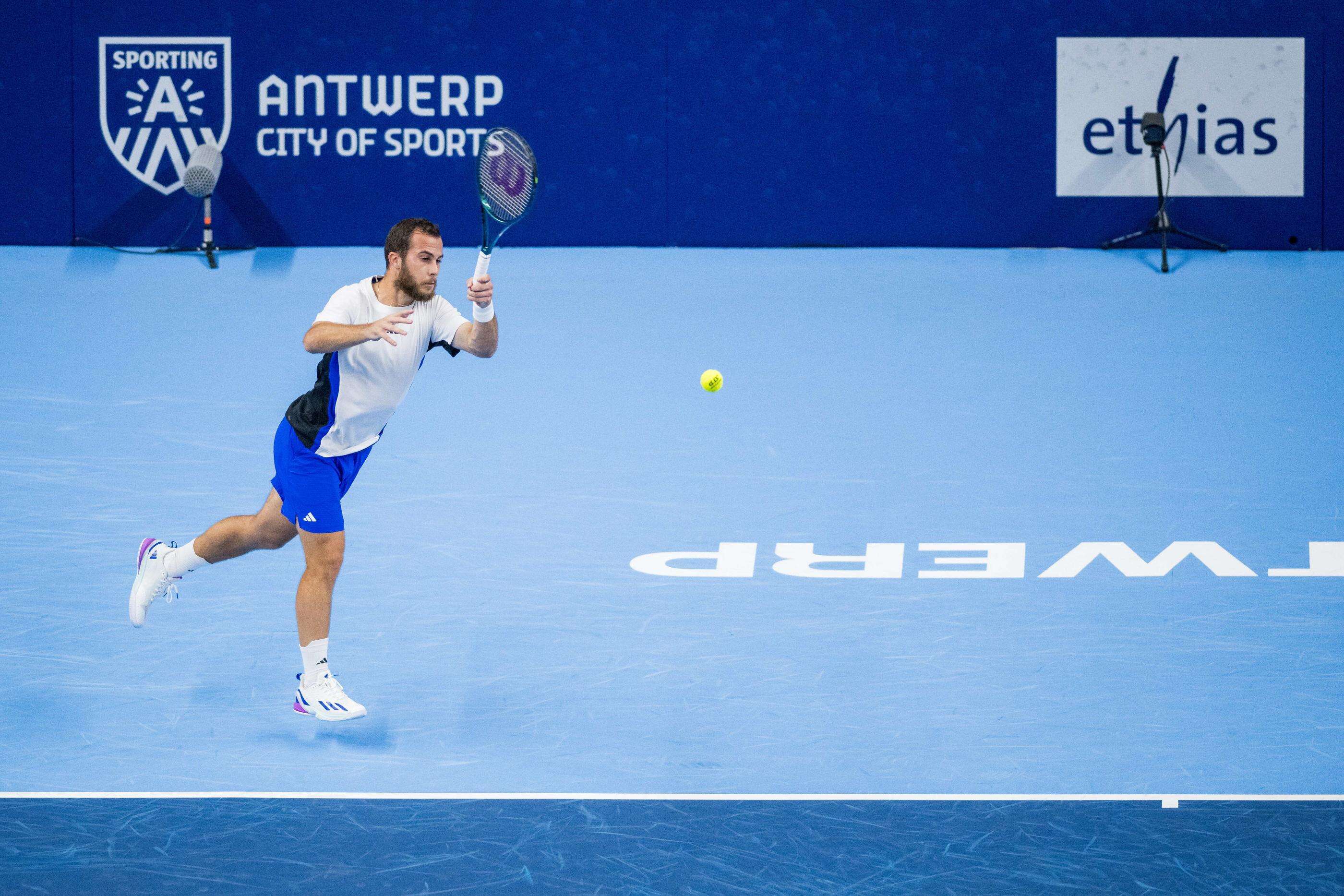 Tennis : Hugo Gaston en demi-finale à Anvers après un coup de génie face à un top 10