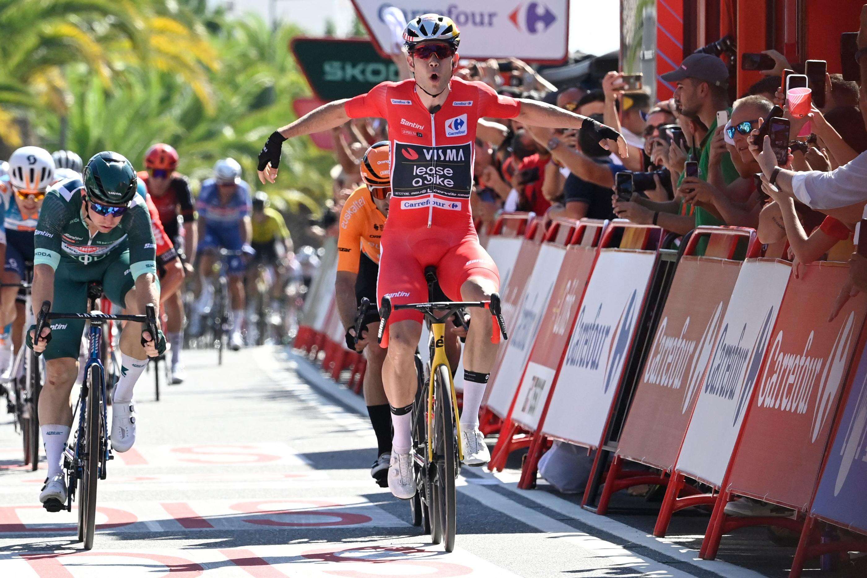 Vuelta : Wout van Aert remporte la 3e étape au sprint et conforte son maillot rouge