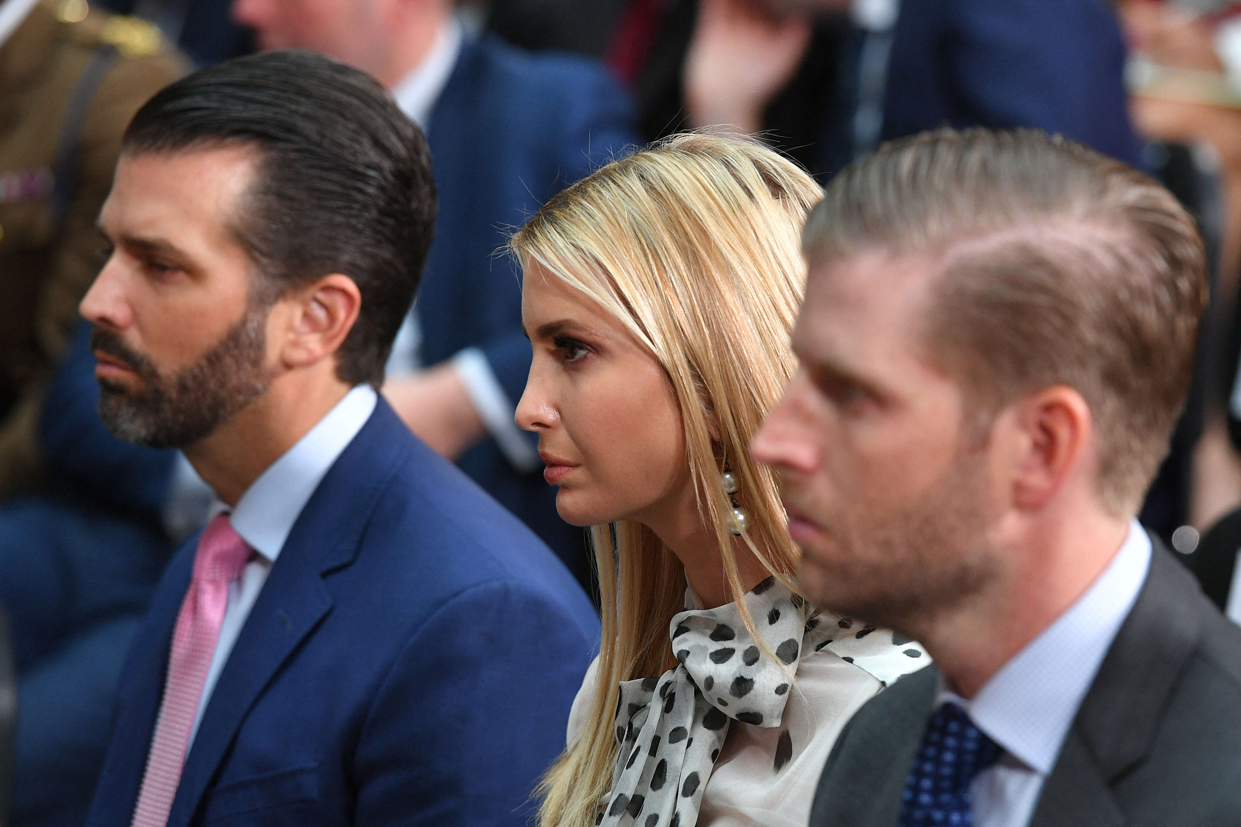 Tirs sur Trump lors d’un meeting : ses enfants rendent hommage au « combattant dont l’Amérique a besoin »