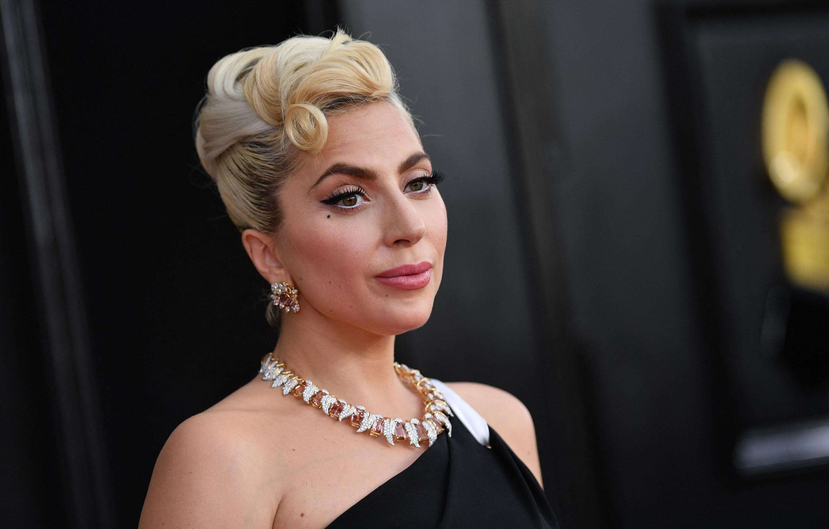 Lady Gaga annonce que le premier single de son prochain album « LG7 » sortira au mois d’octobre