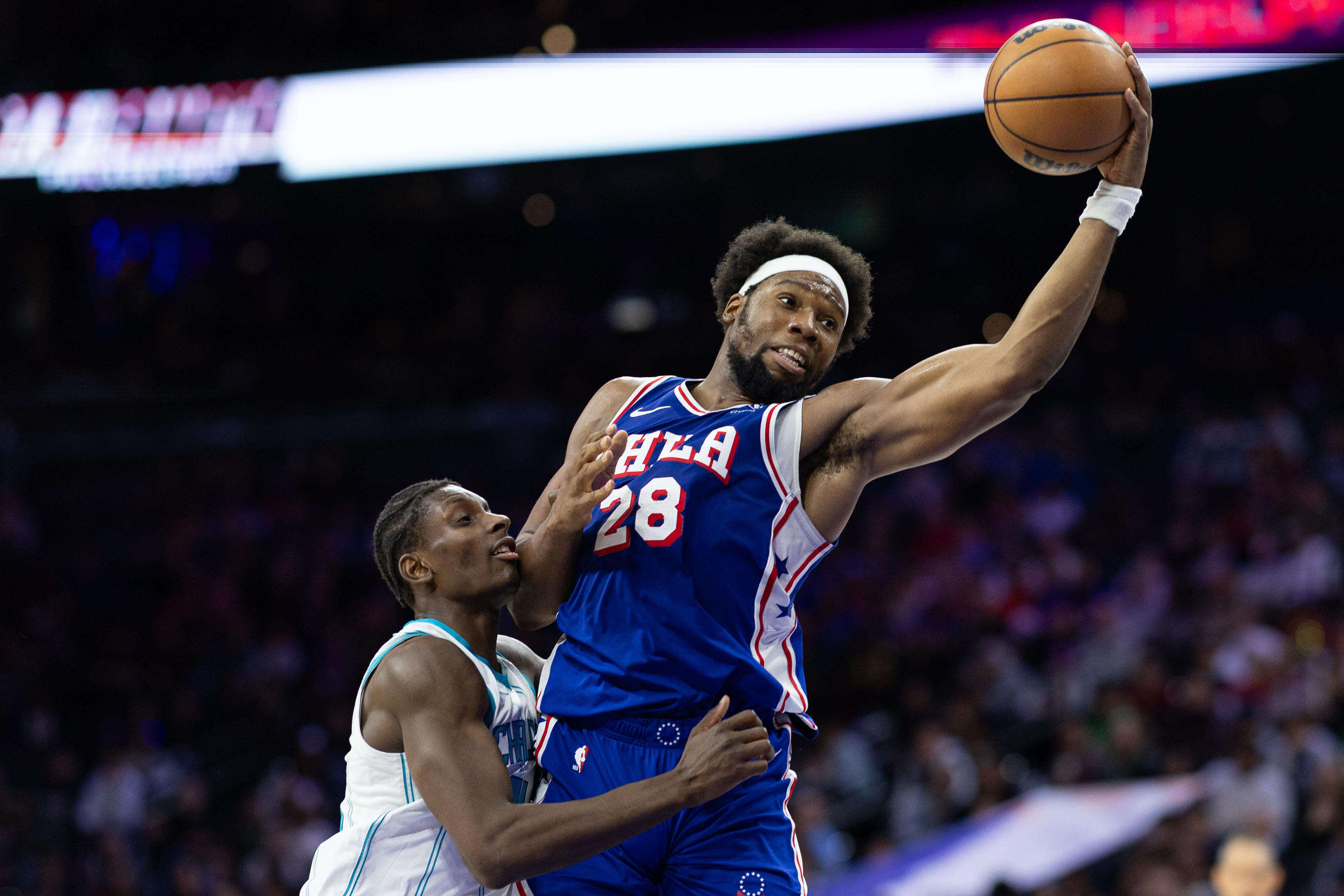 NBA : encore un record de points et enfin une victoire pour Guerschon Yabusele